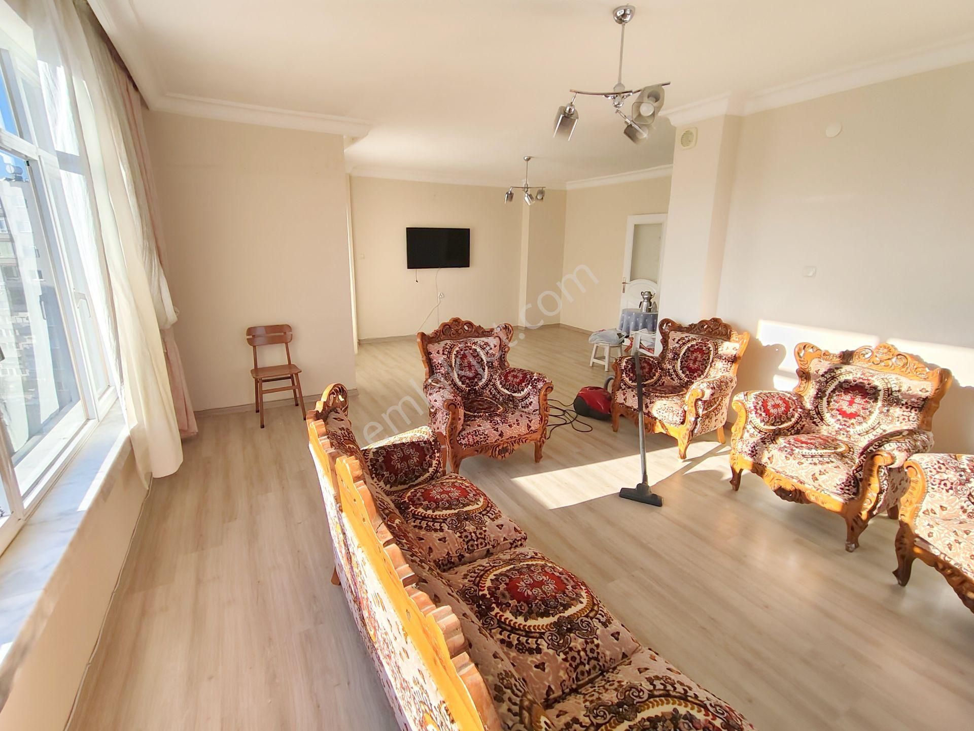 Lemas Emlak : Mezitli Menderes Mah Kiralık Daire - Görsel 3