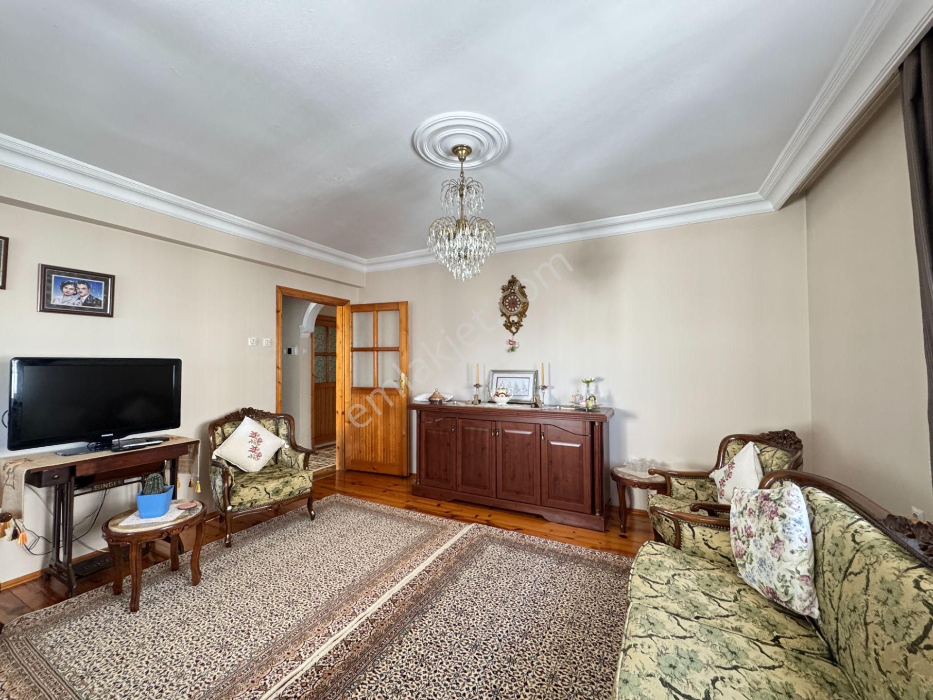 Trabzon 3 Nolu Erdoğdu Mahallesi Gözde Sitesi 3+1 Satılık Konut - Görsel 14