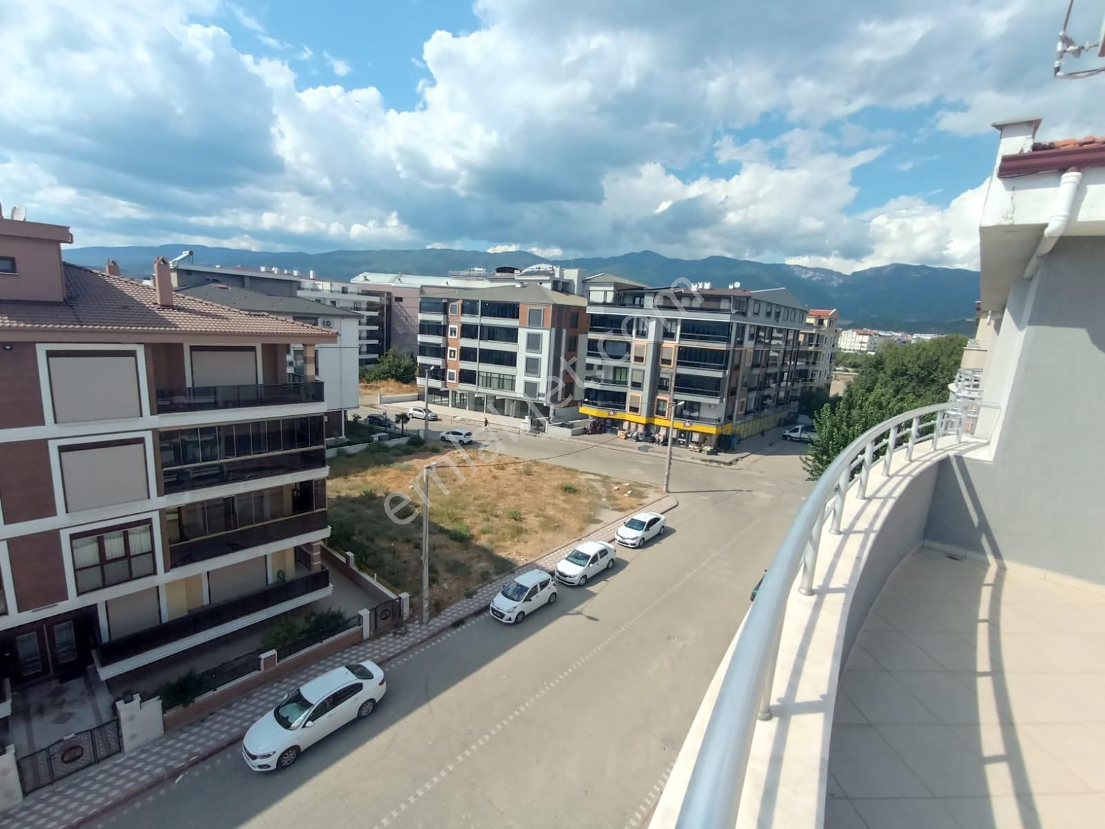 Poyraz Gayrimenkul'den Akçay Merkez'de Satılık Doğalgazlı Asansörlü Dubleks Daire - Görsel 26