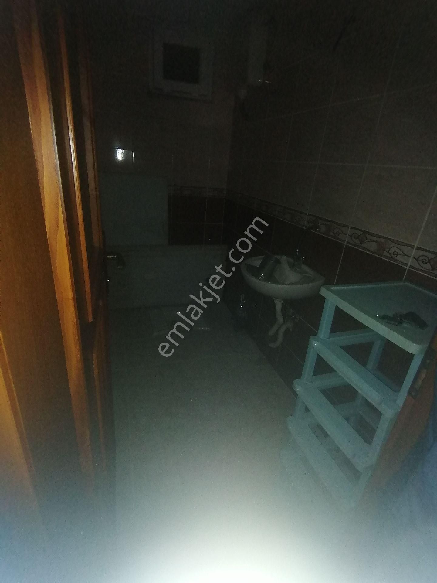 Ümraniye Armağanevler Metro Yanı 2.kat 2+1 100 Metre Çift Balkon Kiralık Daire - Görsel 11