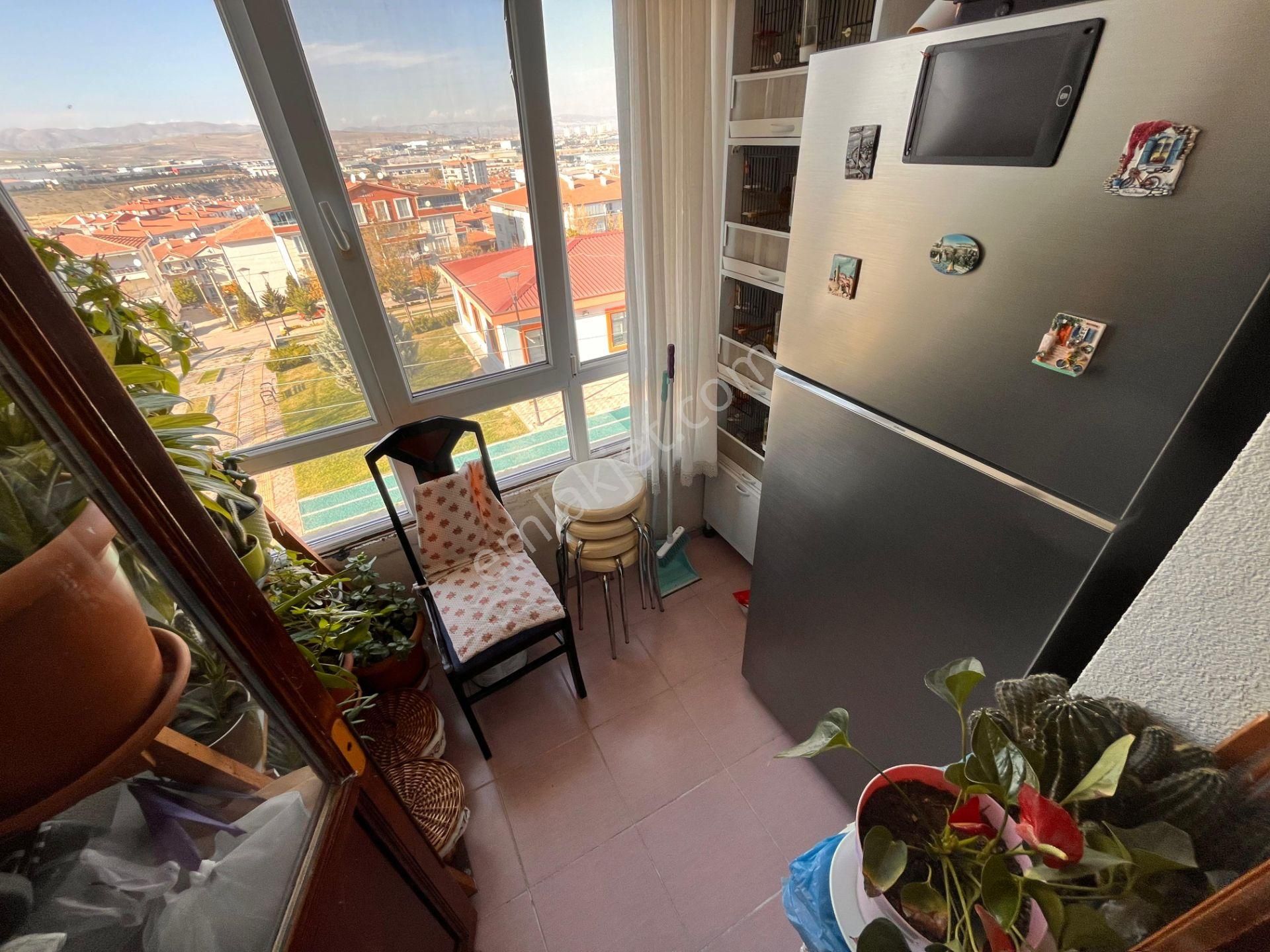 Ankara Kazançtan Yapılı Masrafsız Açık Cepheli 3+1 Geniş Metrekareli Salon Bağımsız Satılık Daire - Görsel 4