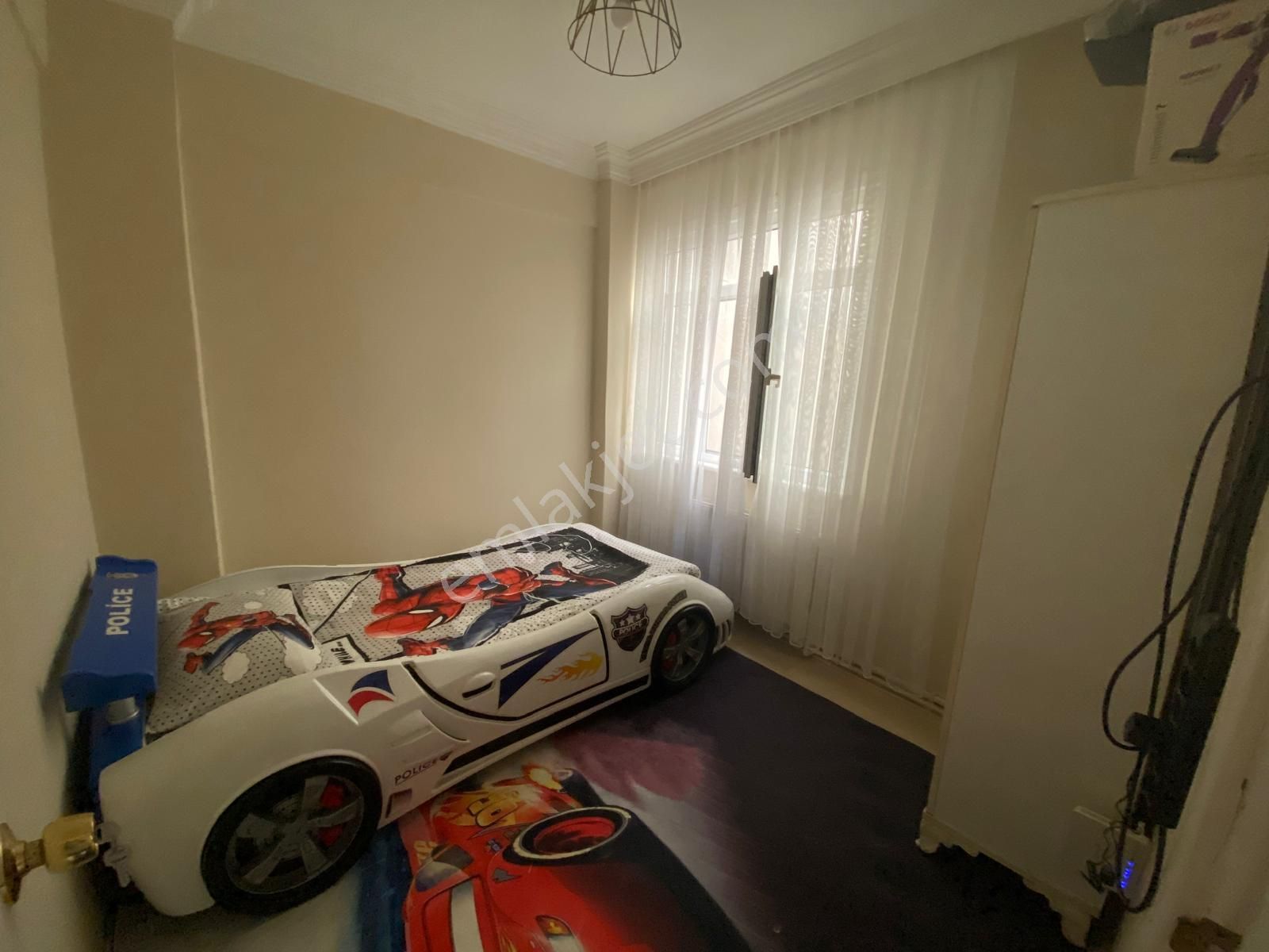 Fatih Hırka_i Şerif Mahallesinde Melek Hoca Caddesinde/ 2+1/75m2/3.kat / Satılık Daire - Görsel 10