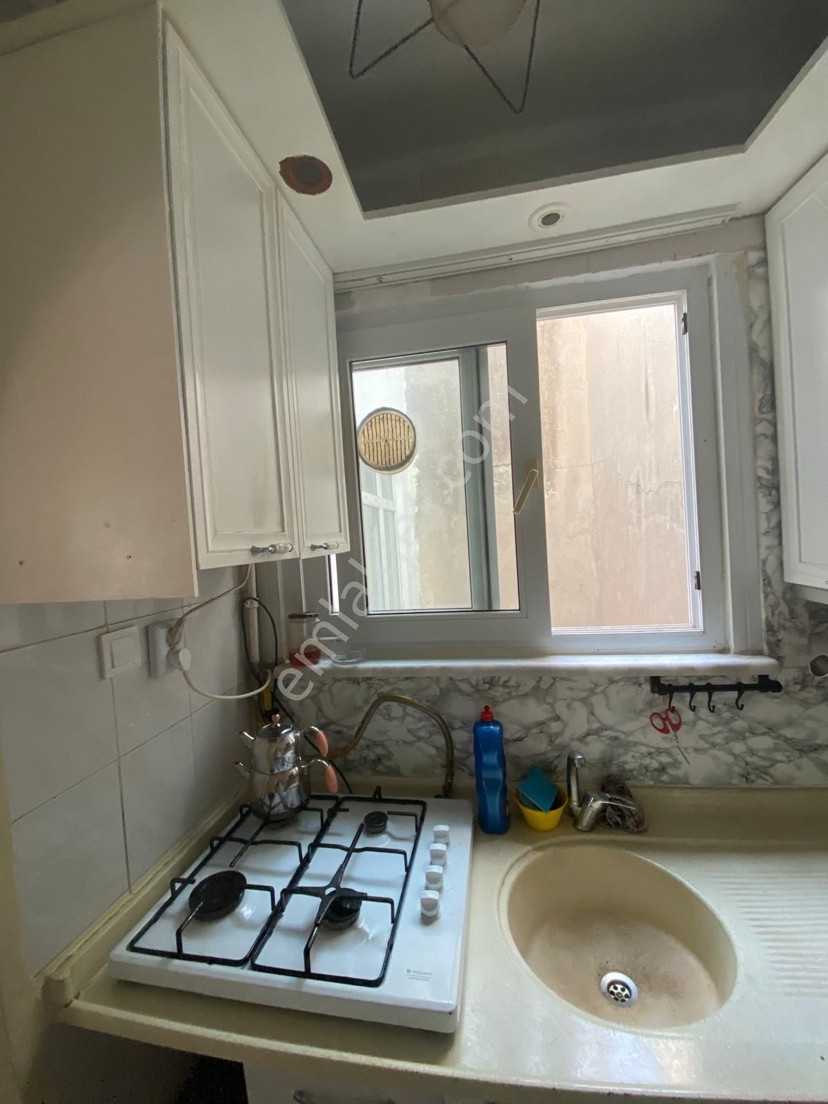 Fatih Hırka_i Şerif Mahallesinde Melek Hoca Caddesinde/ 2+1/75m2/3.kat / Satılık Daire - Görsel 8