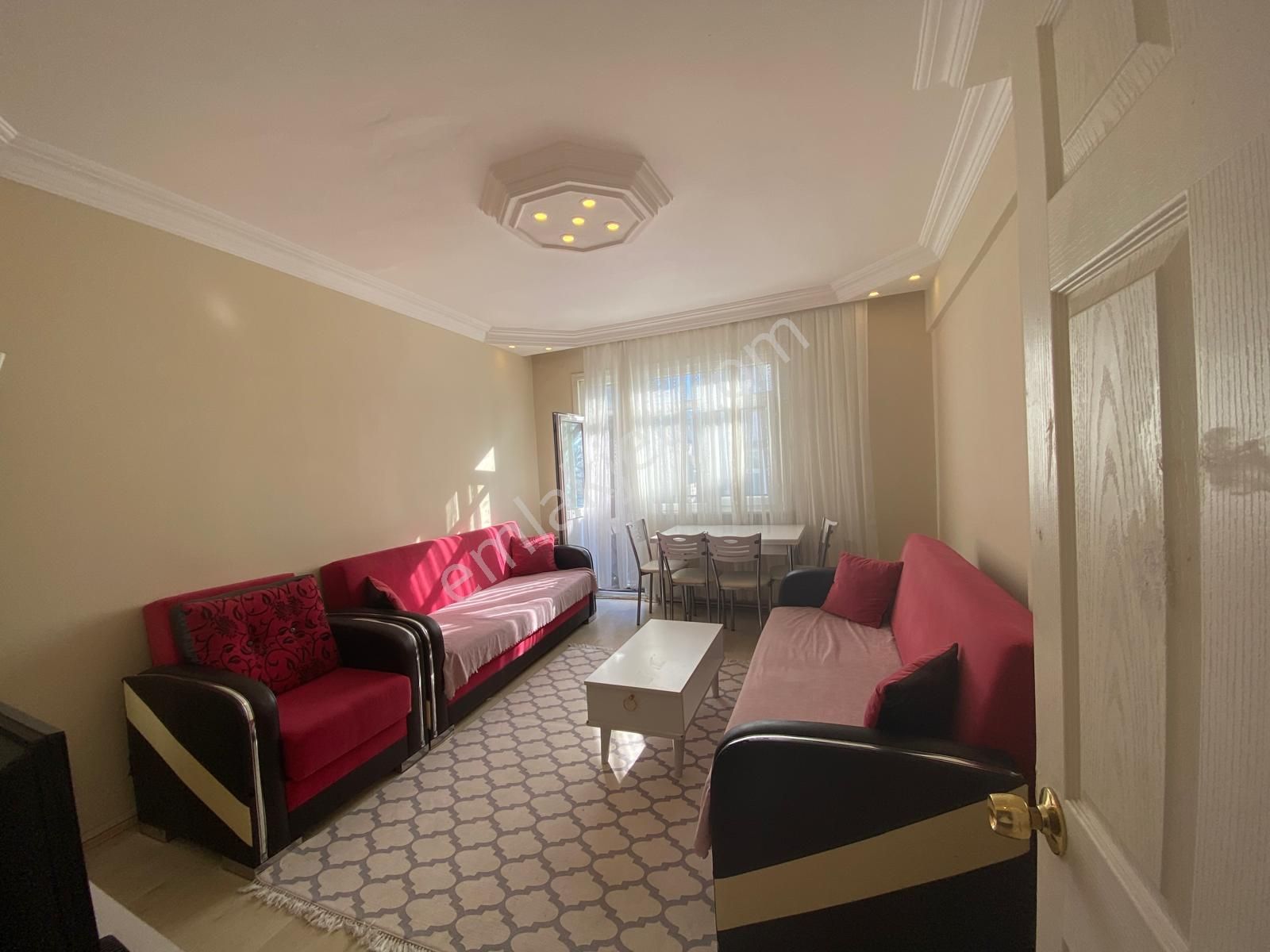 Fatih Hırka_i Şerif Mahallesinde Melek Hoca Caddesinde/ 2+1/75m2/3.kat / Satılık Daire - Görsel 3