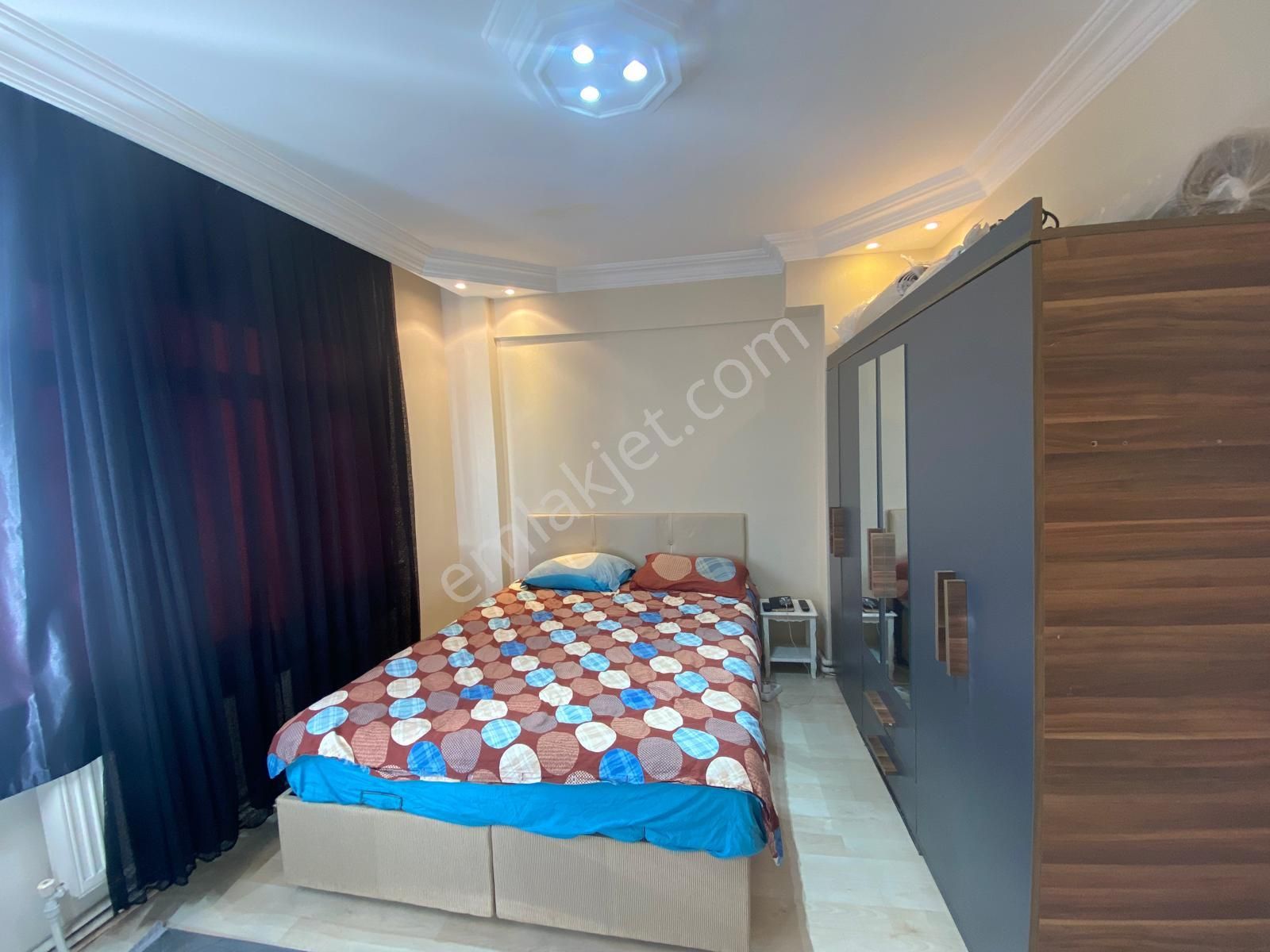 Fatih Hırka_i Şerif Mahallesinde Melek Hoca Caddesinde/ 2+1/75m2/3.kat / Satılık Daire - Görsel 13