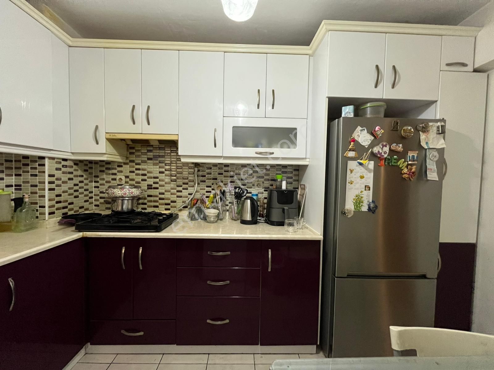 Asil'den Üçkuyularda Cadde Yakını 3+1 Bakımlı Otoparklı Daire - Görsel 4