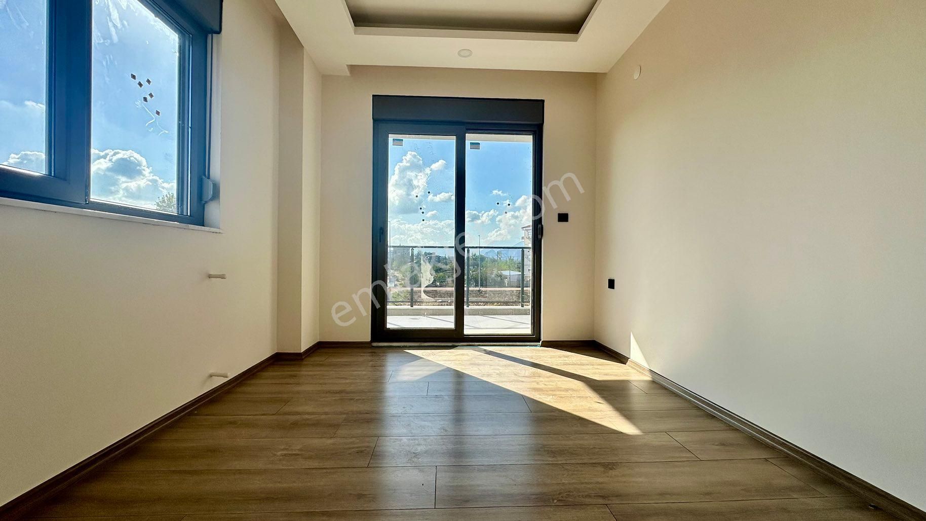 Bahçeyakada Satılık 2+1 Sıfır Arakat Lüks Daireler - Görsel 32