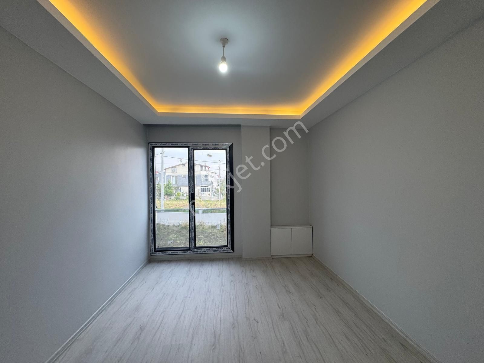 Yeniçiftlik Çeşmelide Lüks 4+1 Bahçeli Deniz Manzaralı Villa - Görsel 3
