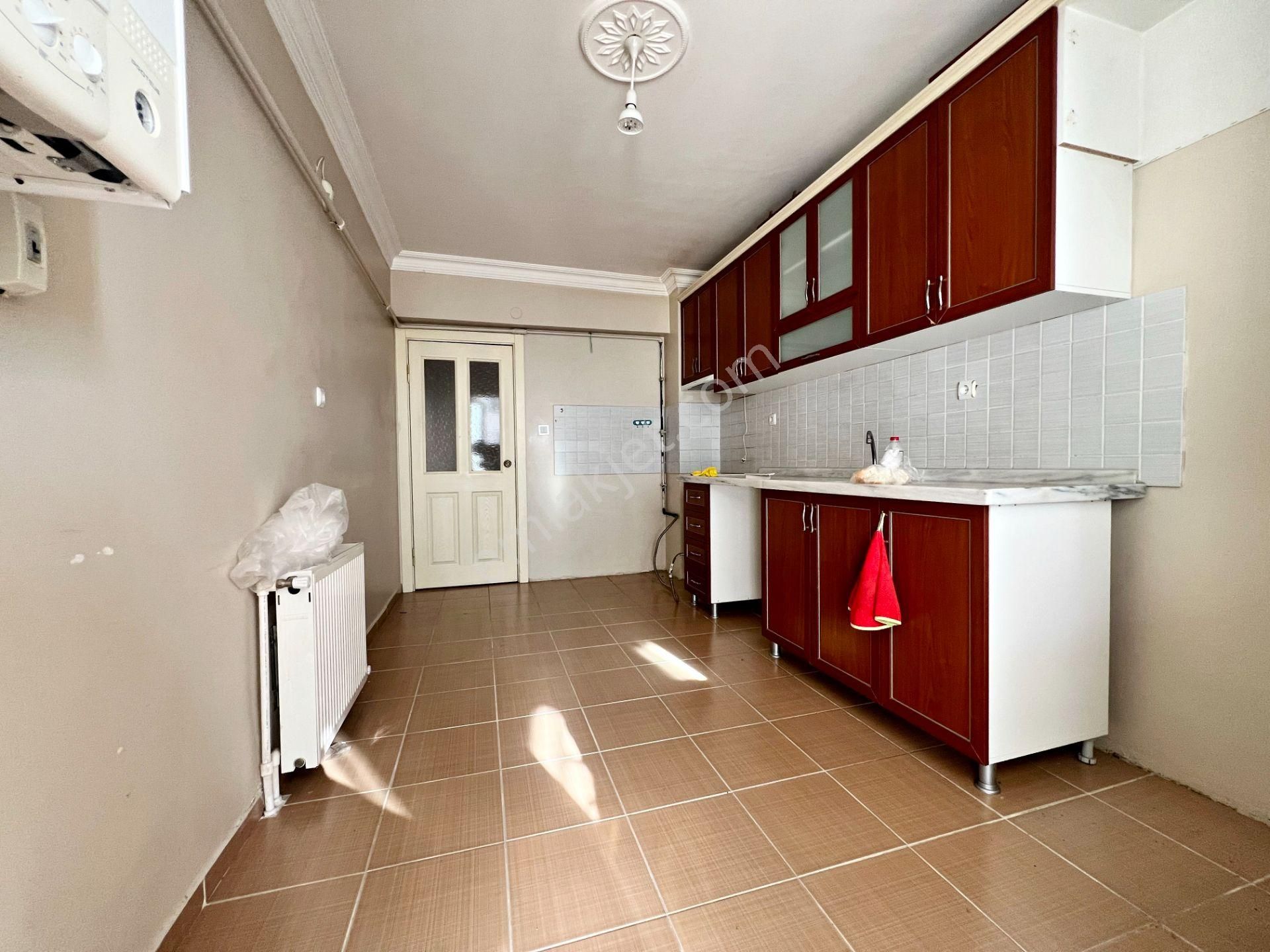 Cihandan Çiğdemtepe'de Selim Caddesi Üzerinde 3+1 Kiralık Daire - Görsel 5