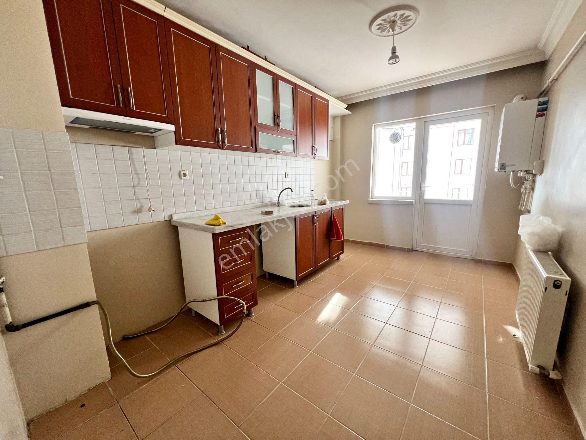 Cihandan Çiğdemtepe'de Selim Caddesi Üzerinde 3+1 Kiralık Daire - Görsel 7