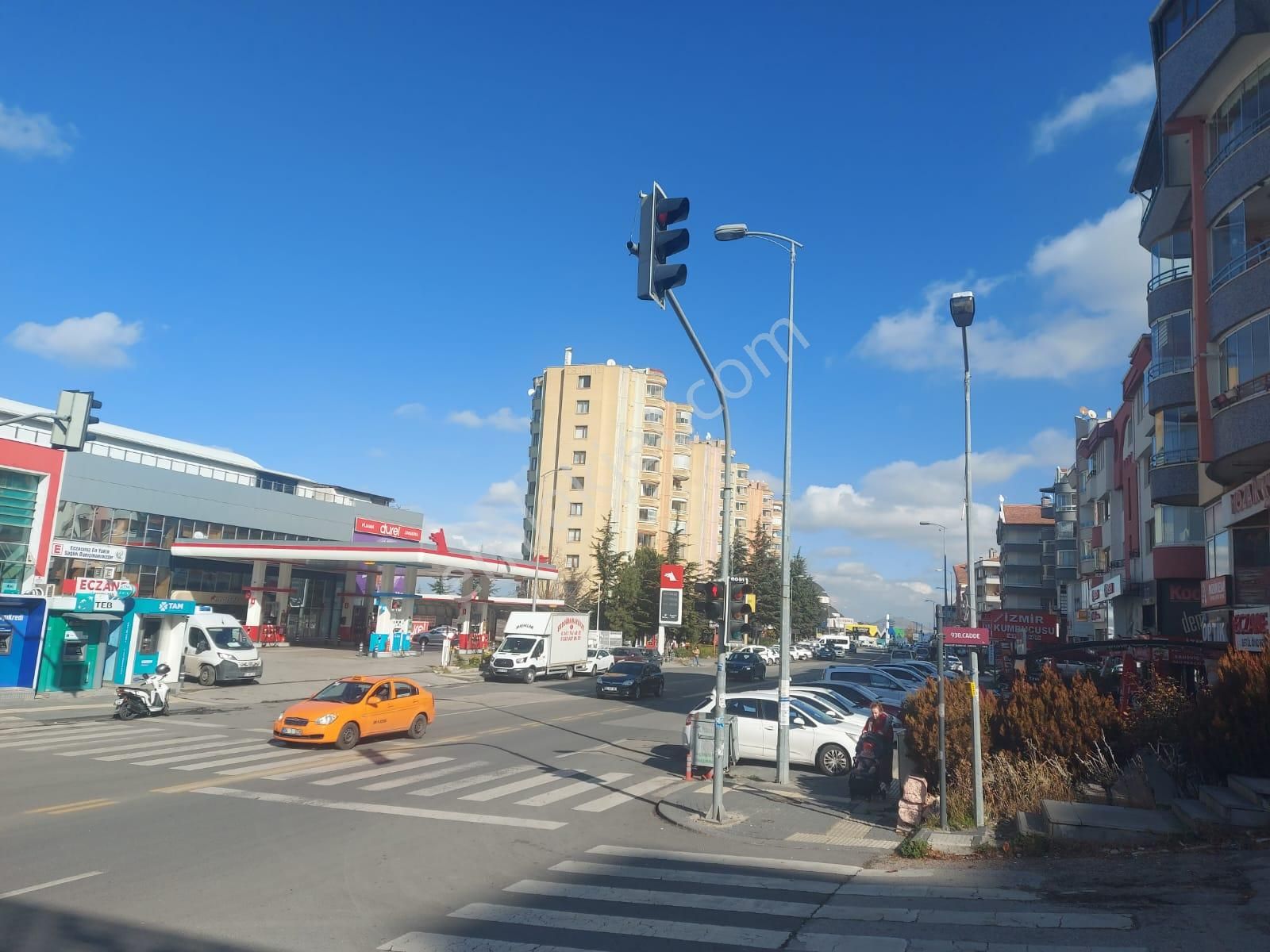 Asyapıdan 3+1 130m2 Aileye-bekara Full Eşyalı Mobilyalı Kombili - Görsel 31