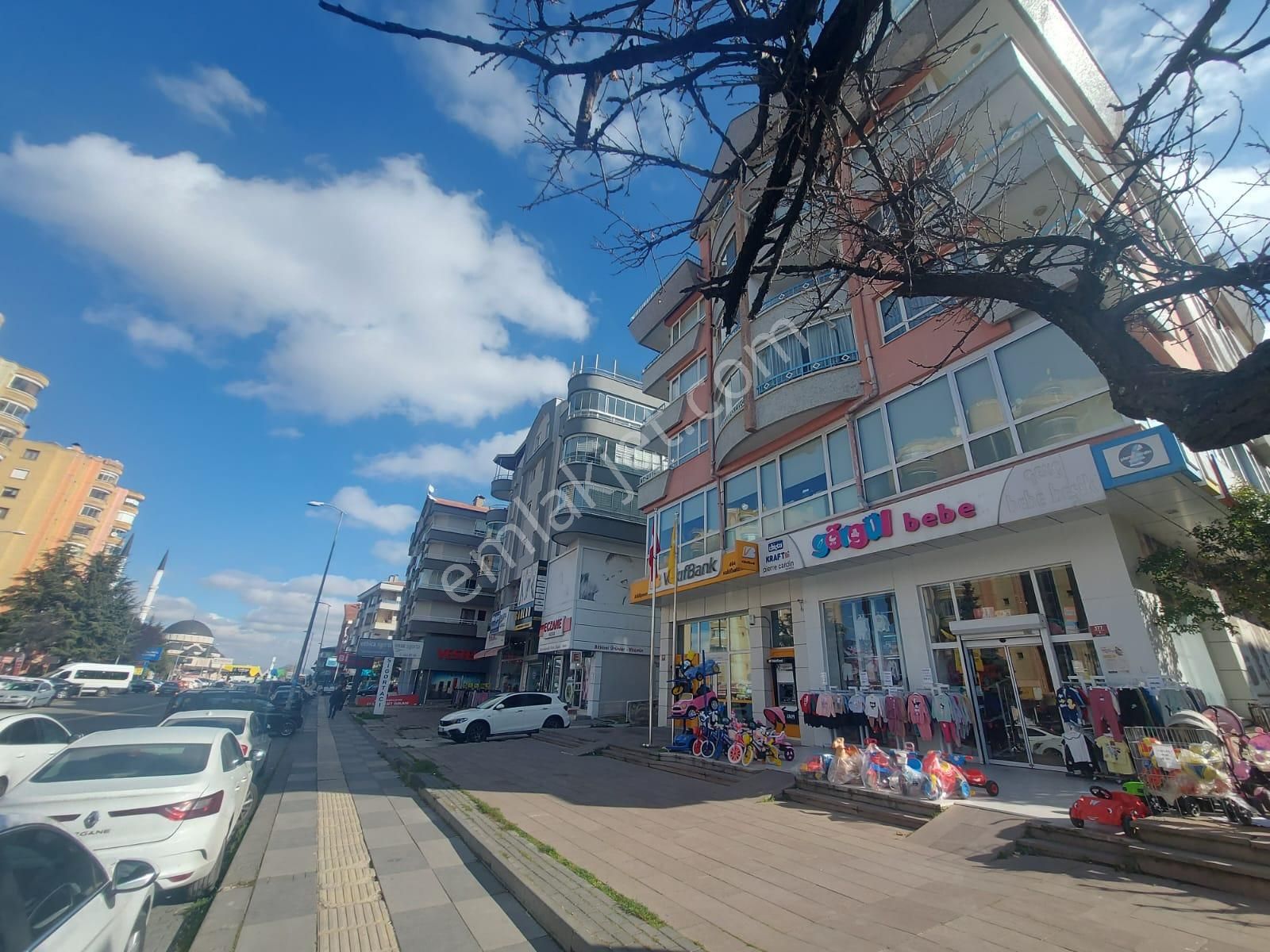 Asyapıdan 3+1 130m2 Aileye-bekara Full Eşyalı Mobilyalı Kombili - Görsel 32