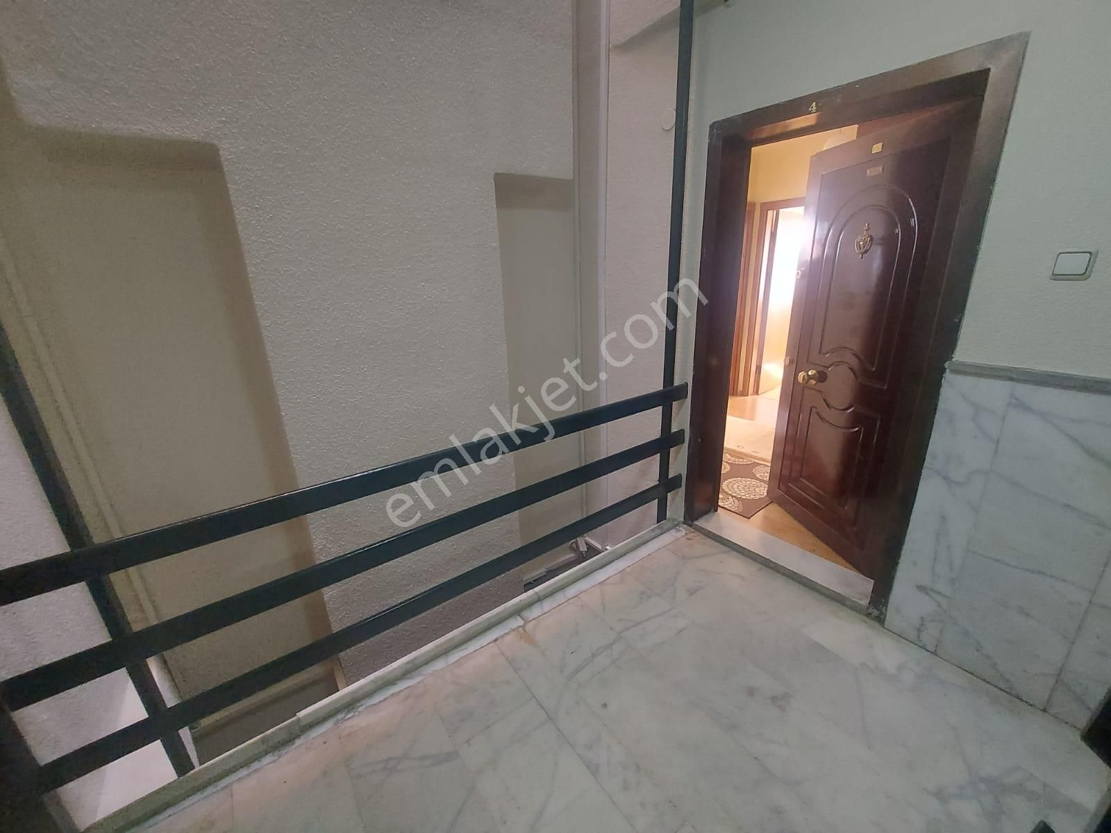 Asyapıdan 3+1 130m2 Aileye-bekara Full Eşyalı Mobilyalı Kombili - Görsel 23