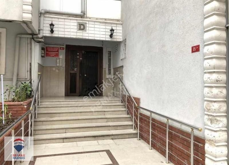 Avcılar Maliyeciler Sitesi Satılık Eşyalı 3+1 Arakat Daire - Görsel 11