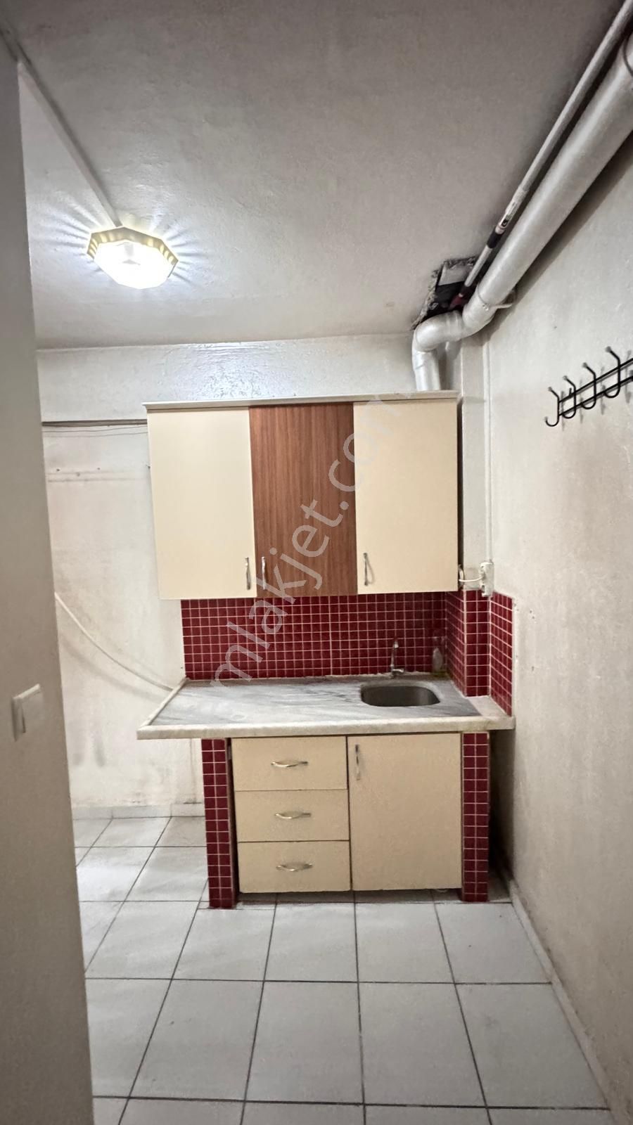 Üç Kardeşler'den Ordu Caddesi'nde 1+1 Kiralık Dükkan - Görsel 14