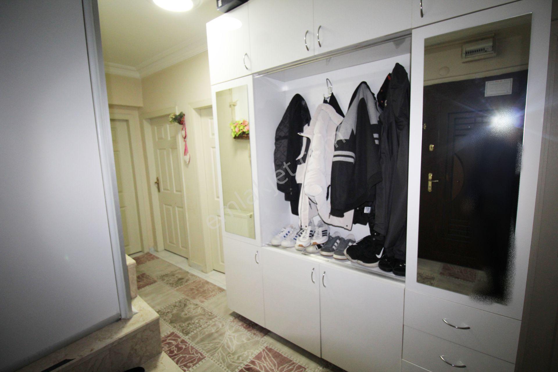 Krc'den Misket Mahallesinde Caddelere Yürüme Mesafesinde Satılık 6+1 Dubleks Teraslı Daire - Görsel 24