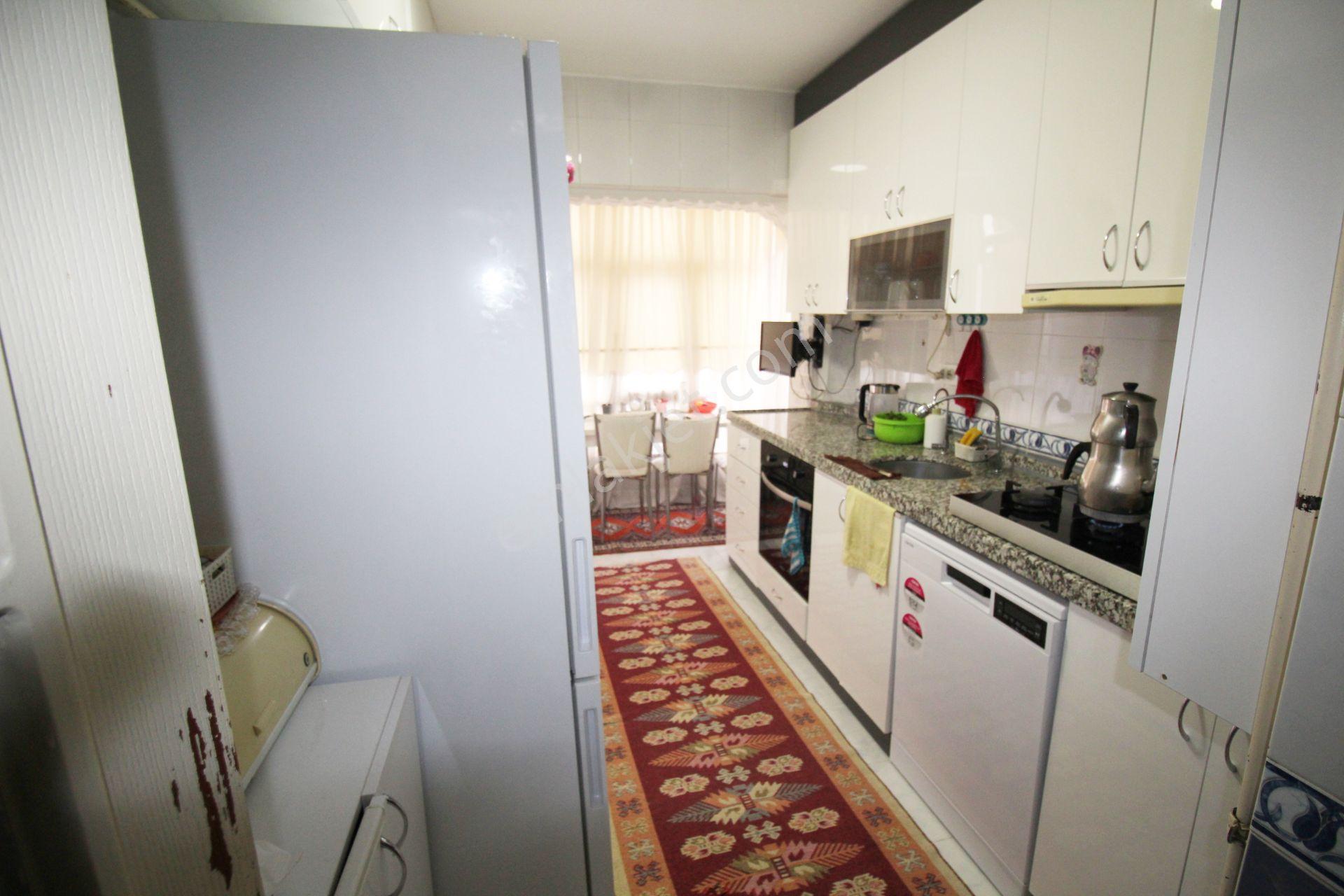 Krc'den Misket Mahallesinde Caddelere Yürüme Mesafesinde Satılık 6+1 Dubleks Teraslı Daire - Görsel 3