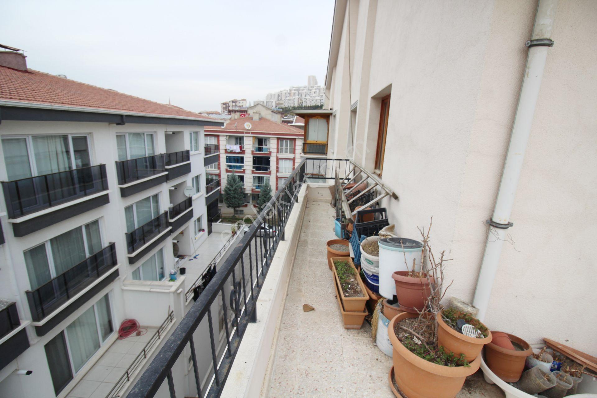 Krc'den Misket Mahallesinde Caddelere Yürüme Mesafesinde Satılık 6+1 Dubleks Teraslı Daire - Görsel 21