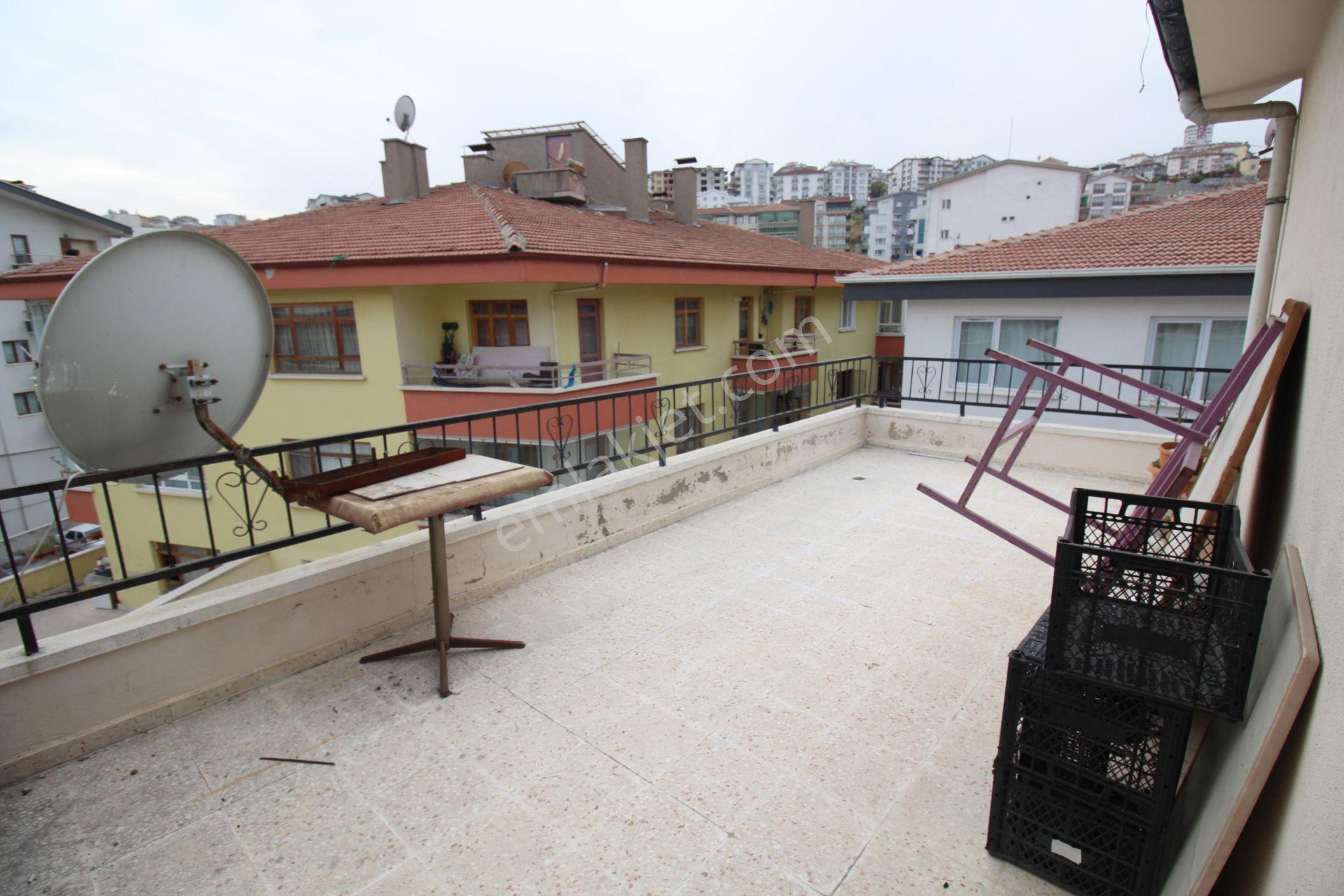 Krc'den Misket Mahallesinde Caddelere Yürüme Mesafesinde Satılık 6+1 Dubleks Teraslı Daire - Görsel 20