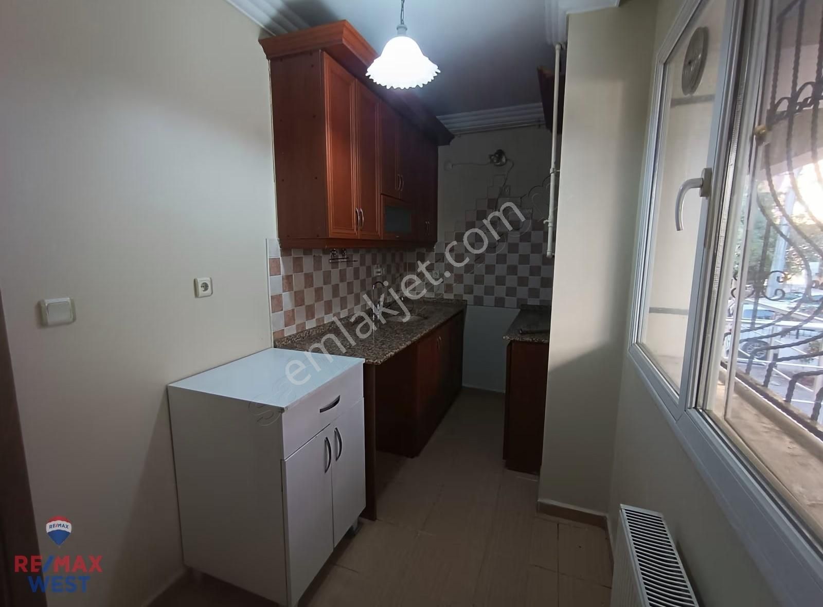 Şemikler De Aydınlık Balkonlu Ferah Satılık 2+1 - Görsel 17