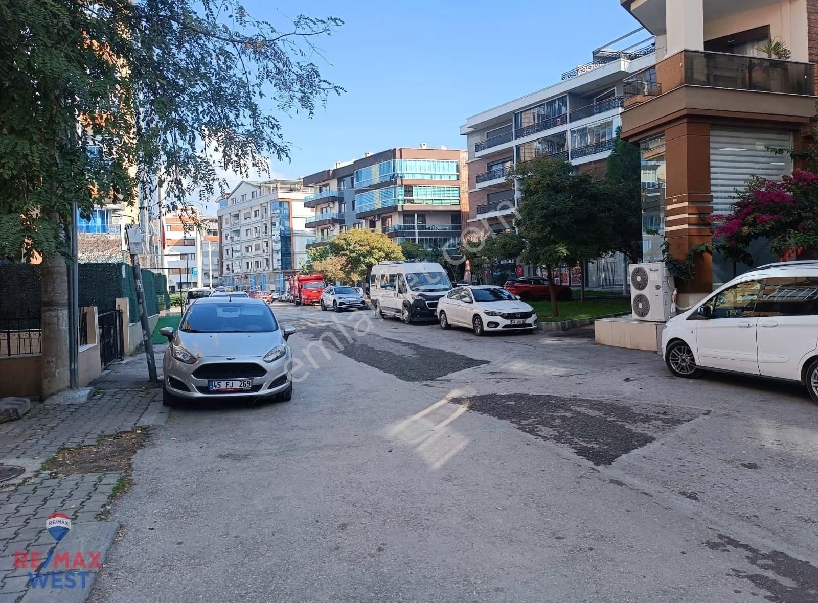 Şemikler De Aydınlık Balkonlu Ferah Satılık 2+1 - Görsel 15