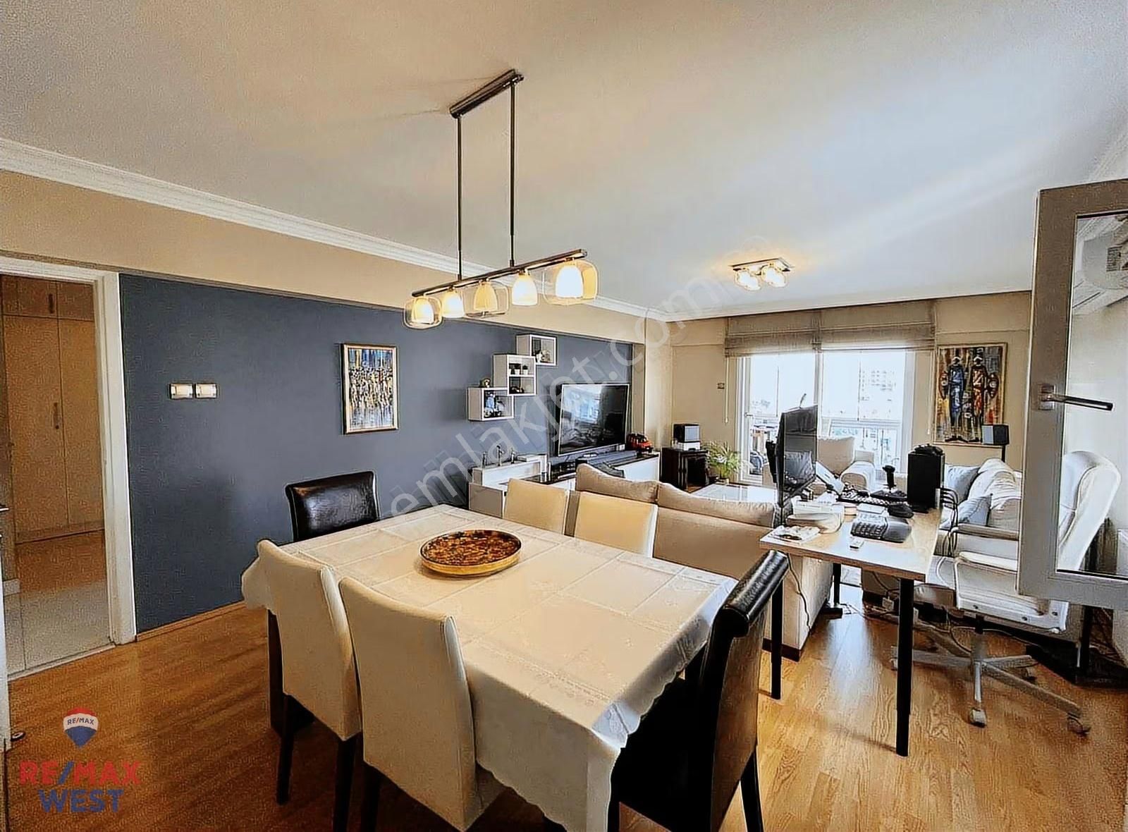 Yeni Girne Ana Cadde De Önü Açık Çok Geniş 3+1 Satılık Daire - Görsel 17