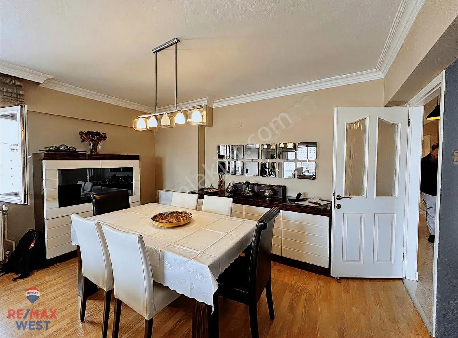 Yeni Girne Ana Cadde De Önü Açık Çok Geniş 3+1 Satılık Daire - Görsel 27