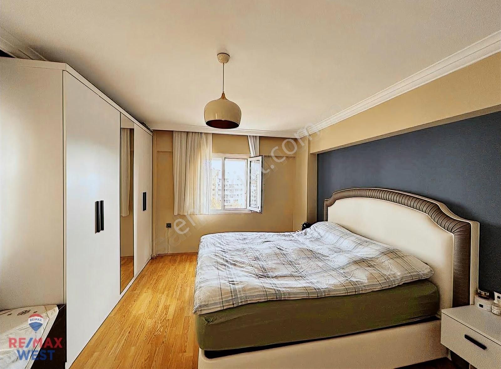 Yeni Girne Ana Cadde De Önü Açık Çok Geniş 3+1 Satılık Daire - Görsel 19