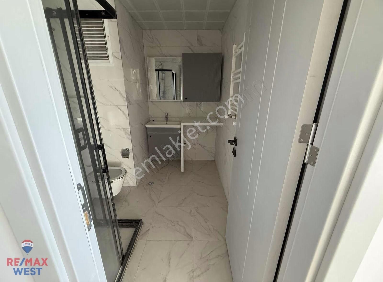 Çamdibi Tuval Yapı Da Deniz Manzaralı 1+1 Kiralık Daire - Görsel 9