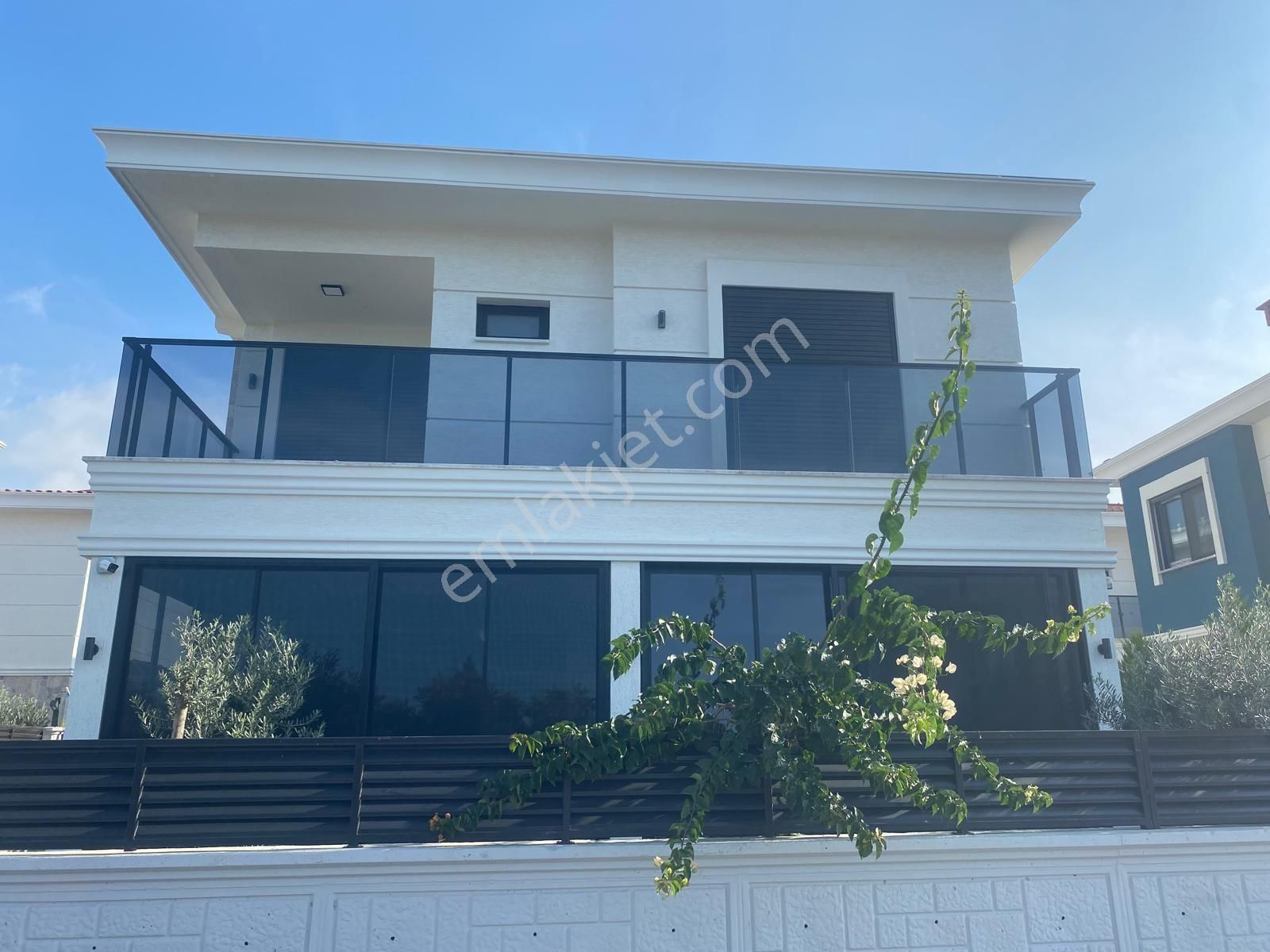 Villastar Emlak Dan, Davutlar Da, 0 Yeni ,3+1, Havuzlu Havuz Ve Otoparklı Akıllı Villa