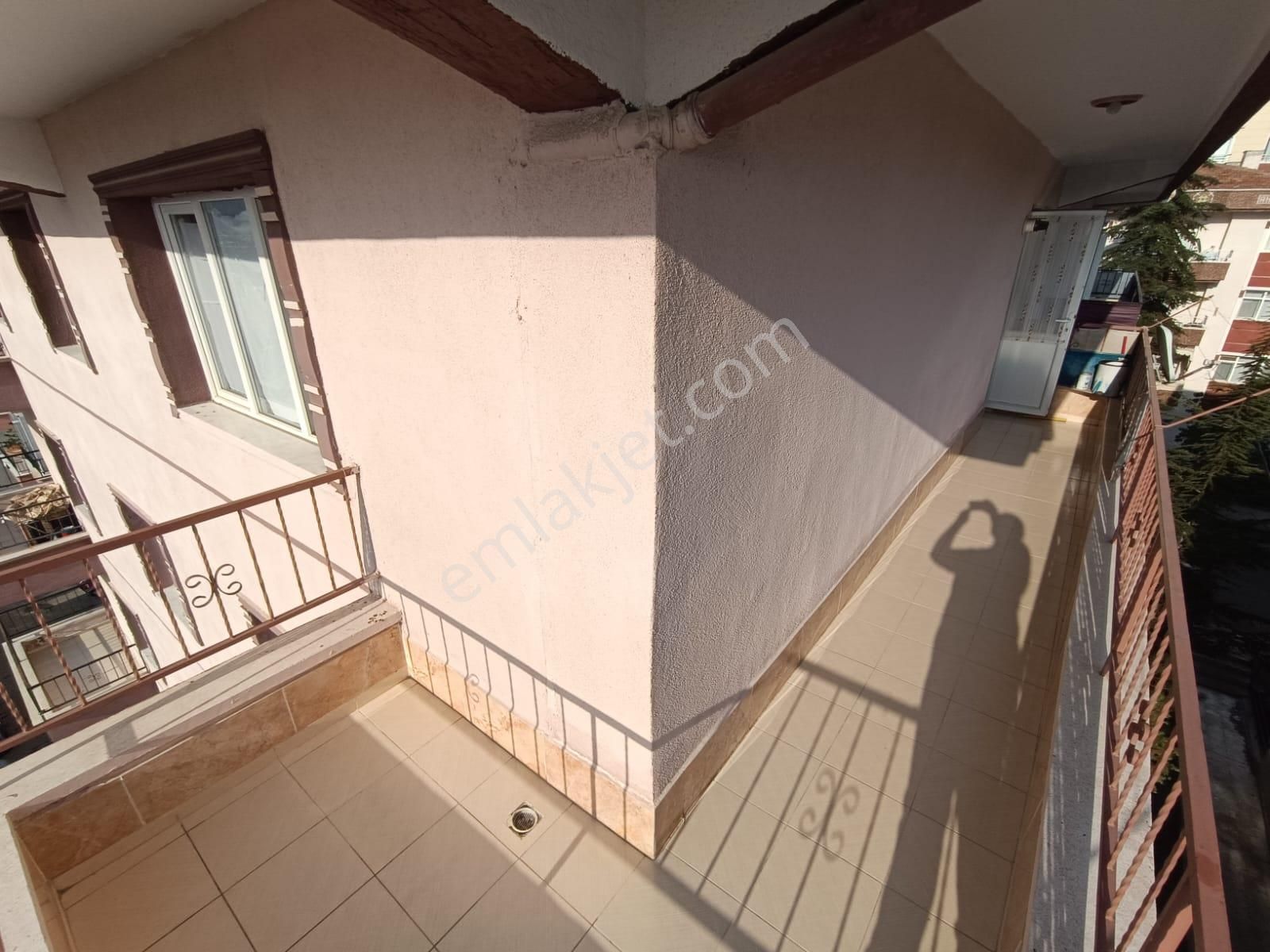 Sincan Selçuklu Da 3+1 Bağımsız Katta Yapılı Mükemmel Konumda Daire - Görsel 9