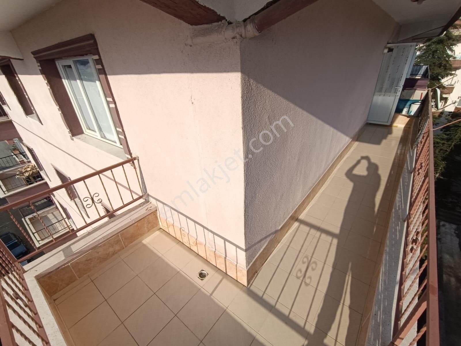 Sincan Selçuklu Da 3+1 Bağımsız Katta Yapılı Mükemmel Konumda Daire - Görsel 11