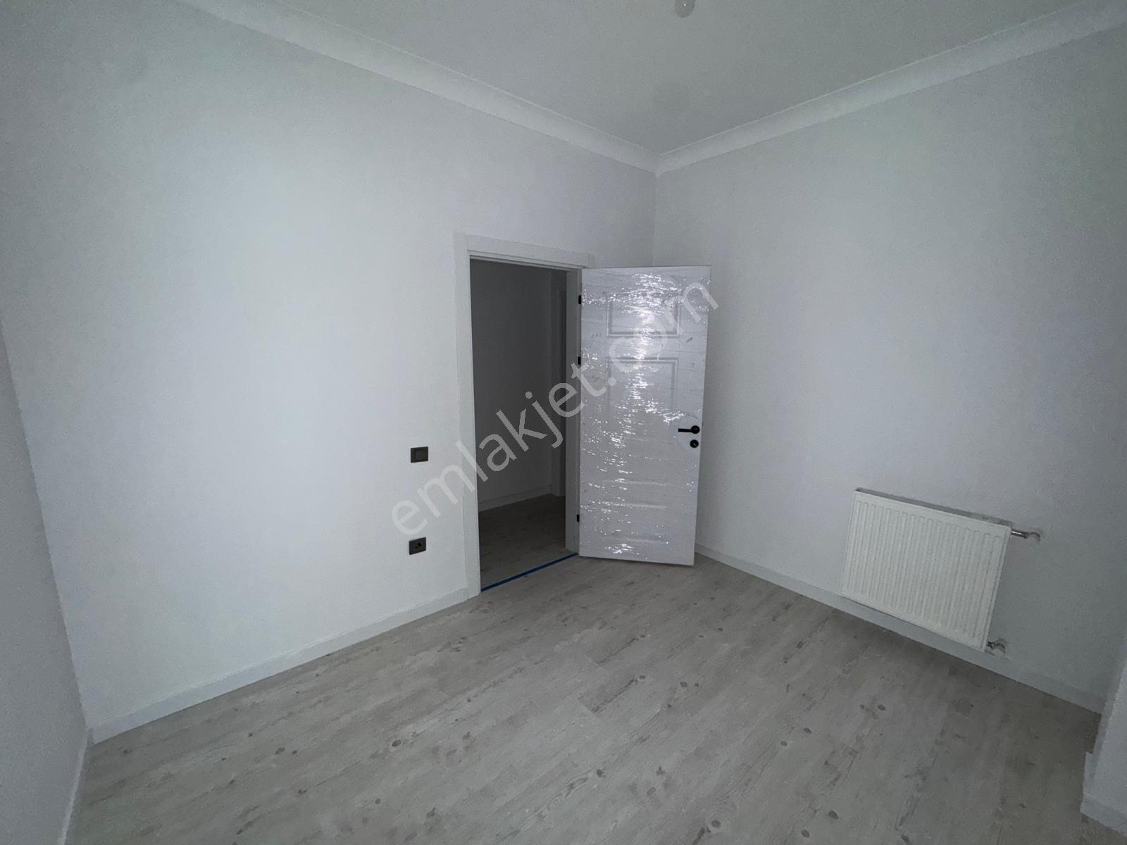 Edremit Merkezde Oturuma Hazır Satılık 2+1 Daire - Görsel 23
