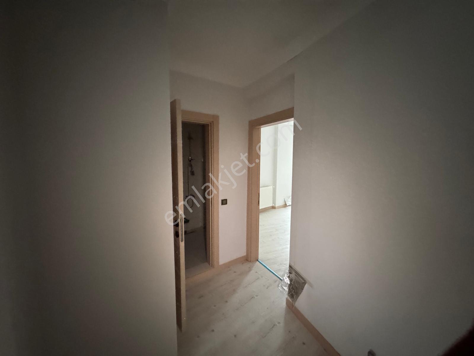 Edremitte 4+1 Geniş Manzaralı Oturuma Hazır Satılık Daire - Görsel 29