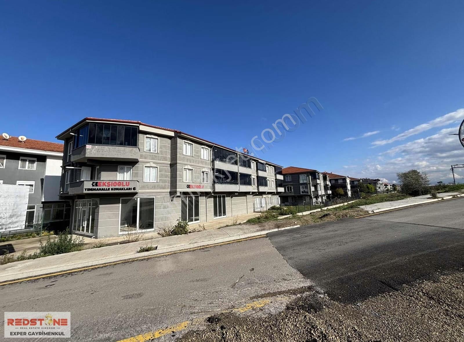 Karasuda Cadde Üzeri 4 Yıllık Binada Ara Kat Satılık Kupon Daire - Görsel 12