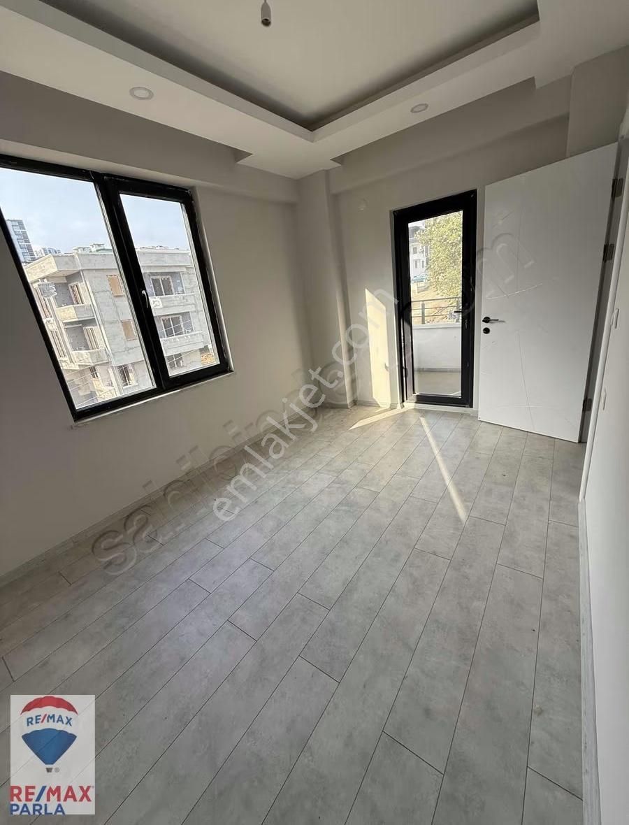 Kaliteli İşçilikli 3 Katlı Binada Fırsat Daire - Görsel 21