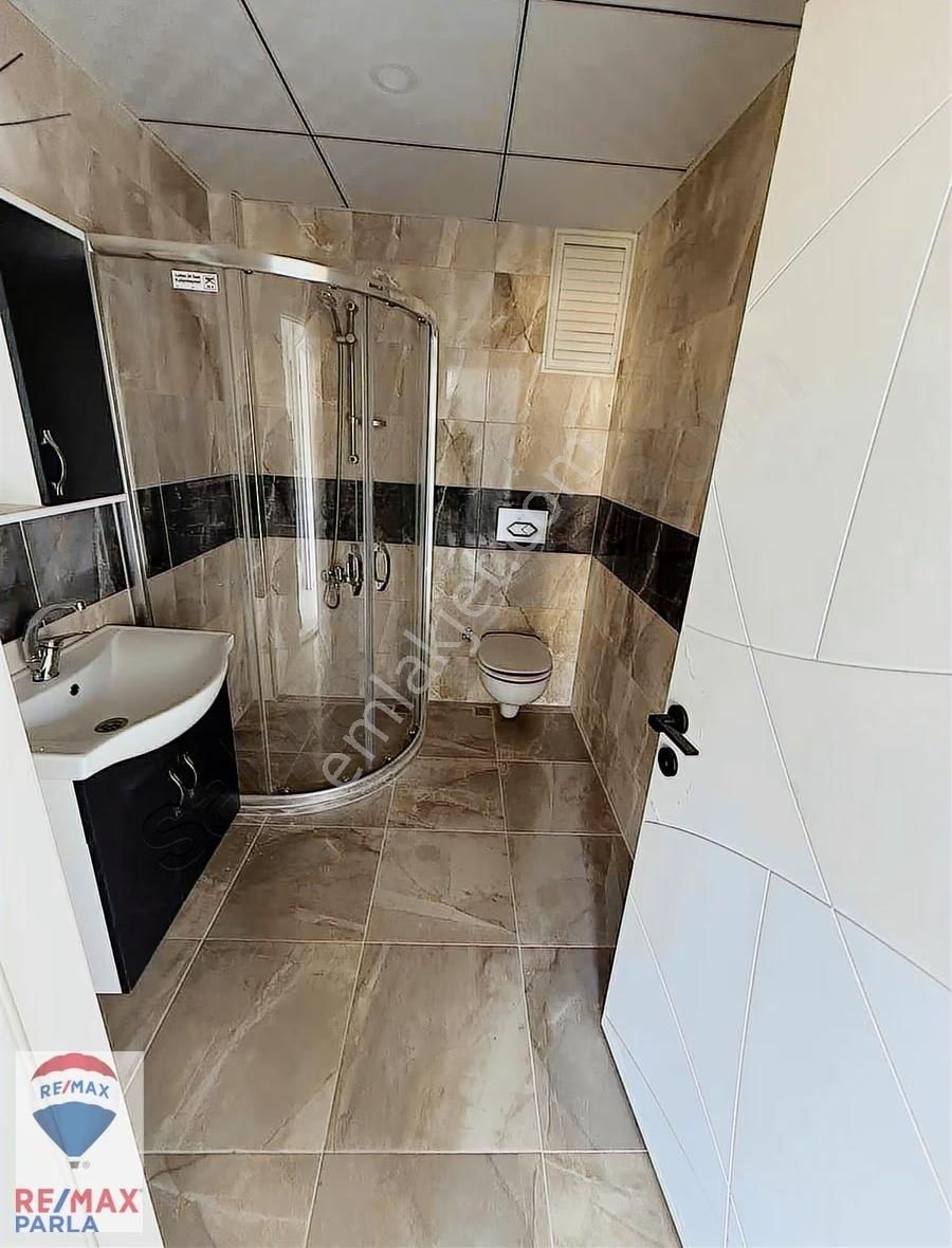 Kaliteli İşçilikli 3 Katlı Binada Fırsat Daire - Görsel 20