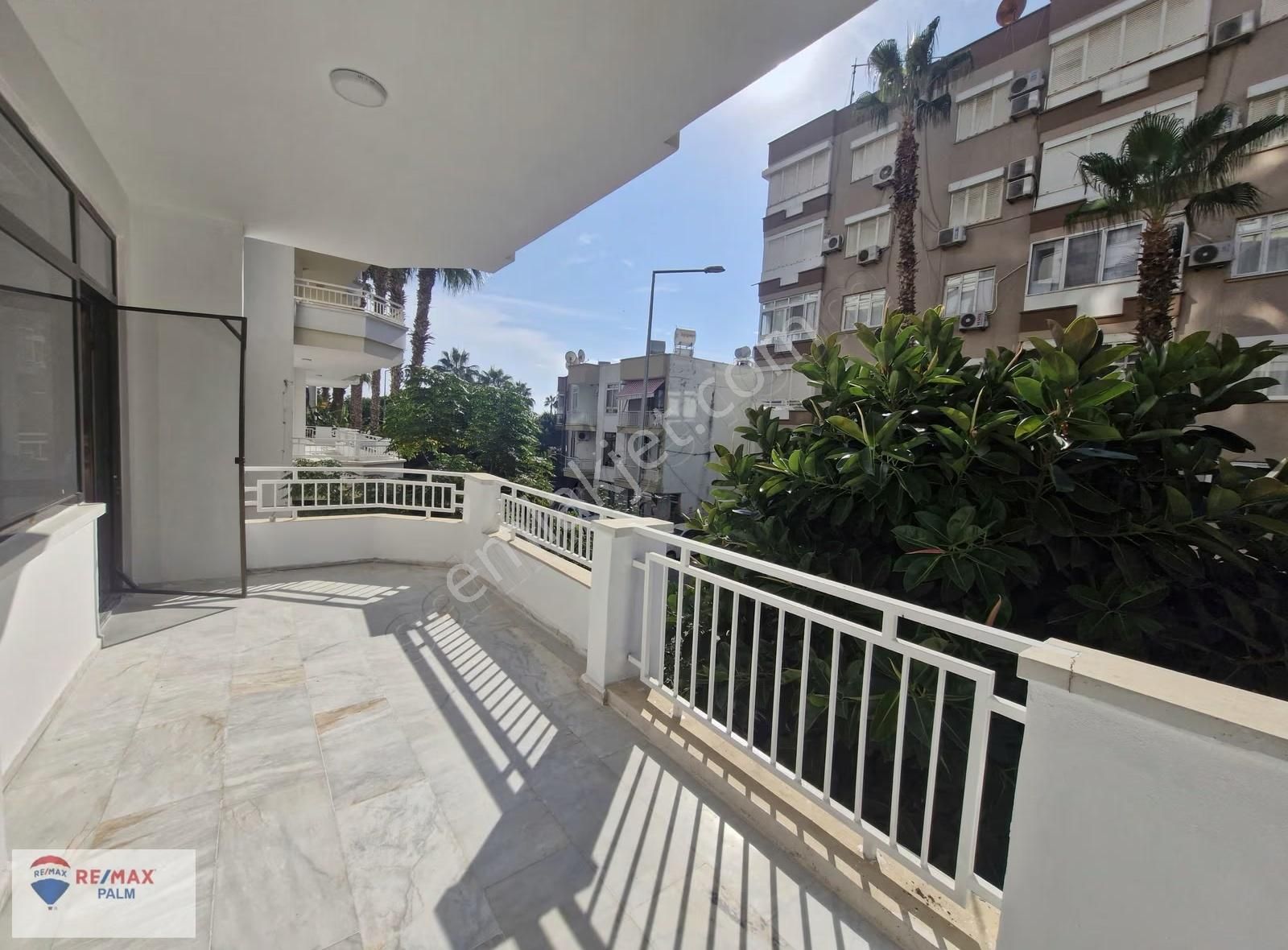 Remax Palm'den Adnan Menderes Blv.'nda Gerçek 5+1 Kiralık Daire - Görsel 19