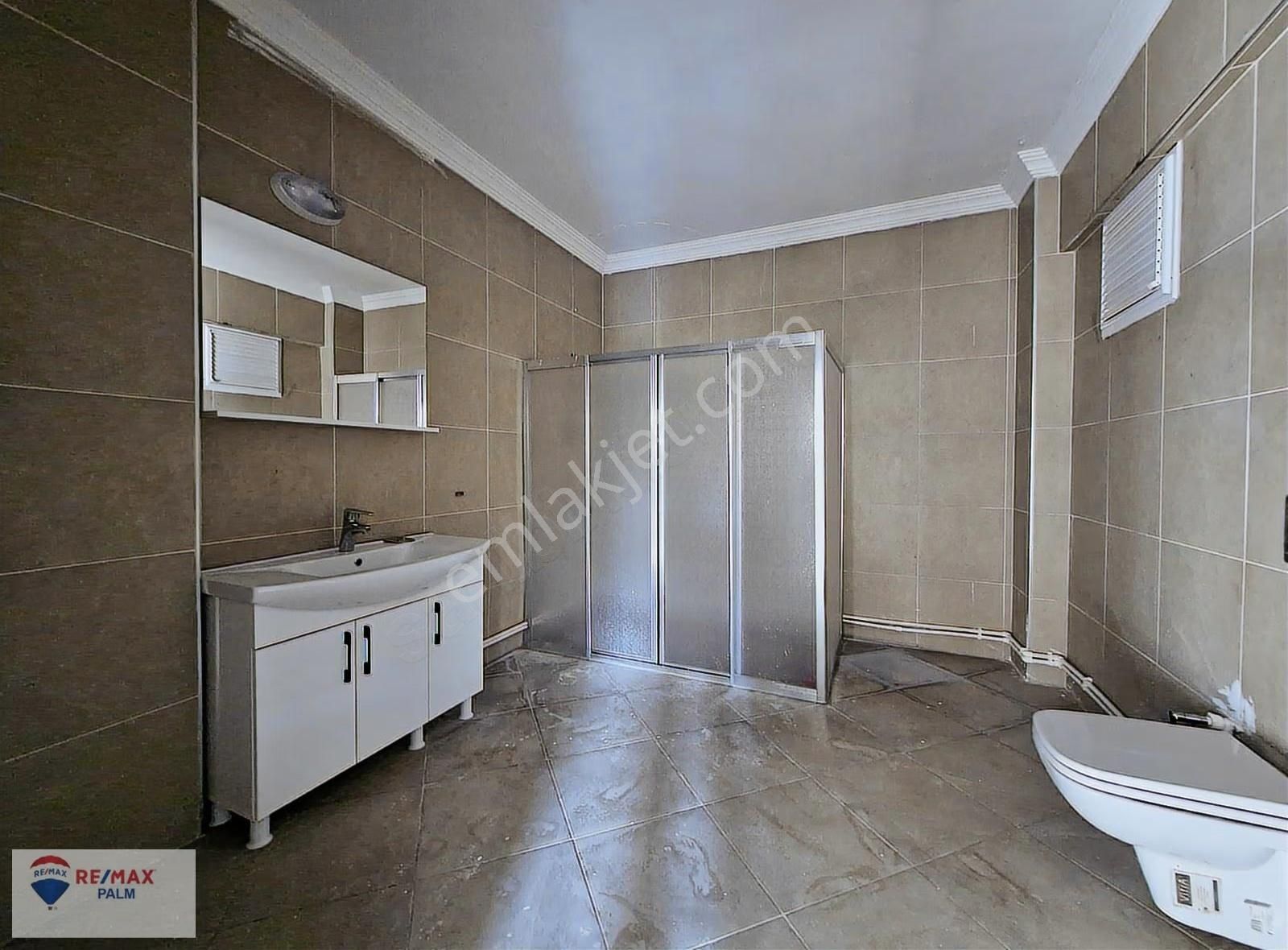 Remax Palm'den Adnan Menderes Blv.'nda Gerçek 5+1 Kiralık Daire - Görsel 14