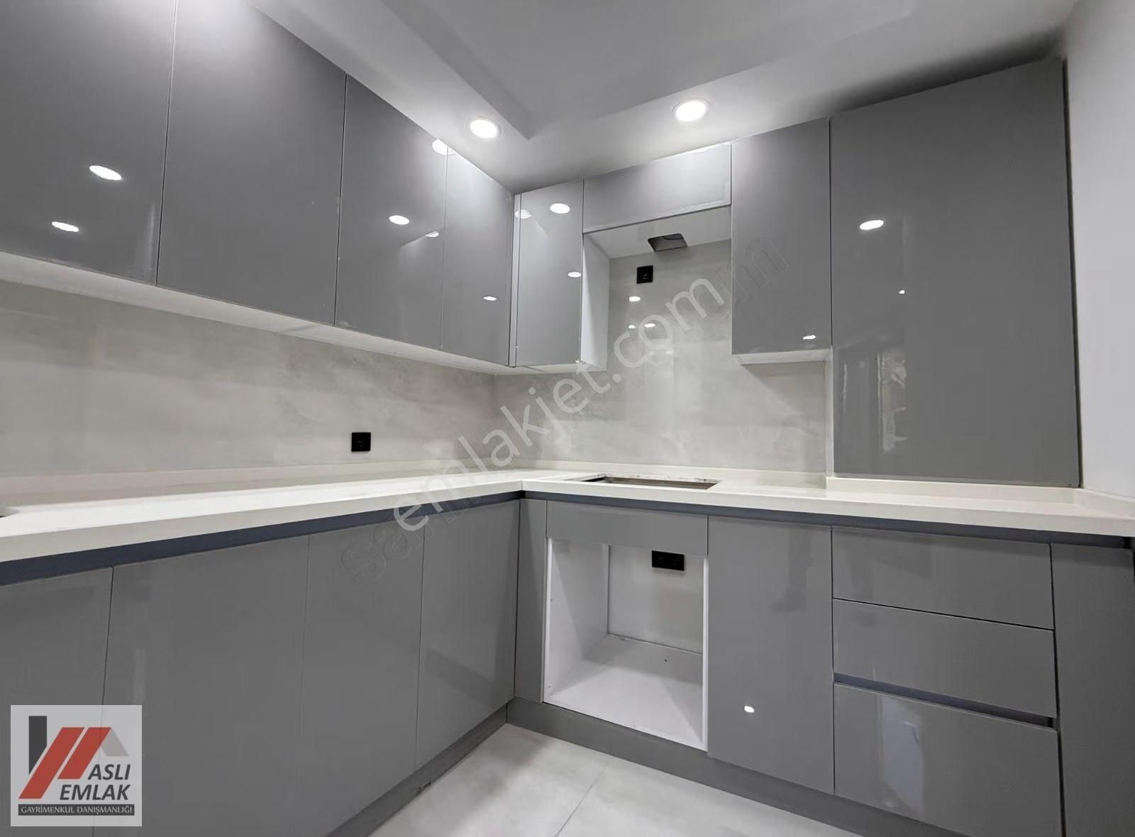 Aslı Emlak'tan Yunus Emre Mah Sıfır Asansörlü 3+1 Kat 2