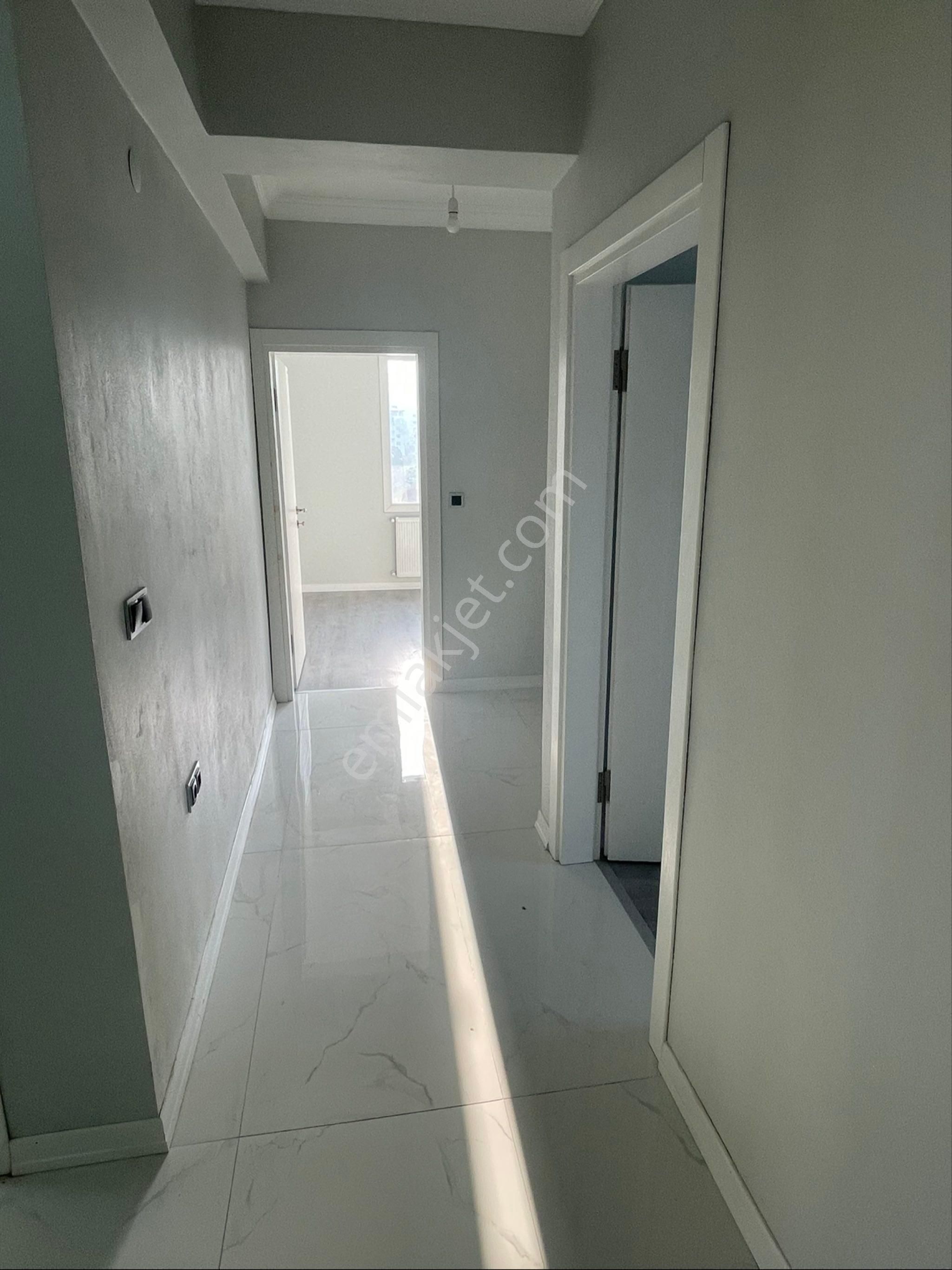Sürmene Çarşı Mahallesi Seymenlide Manzaraya Hakim 3+1 150 M2 Sıfır Yapılı Daire - Görsel 15