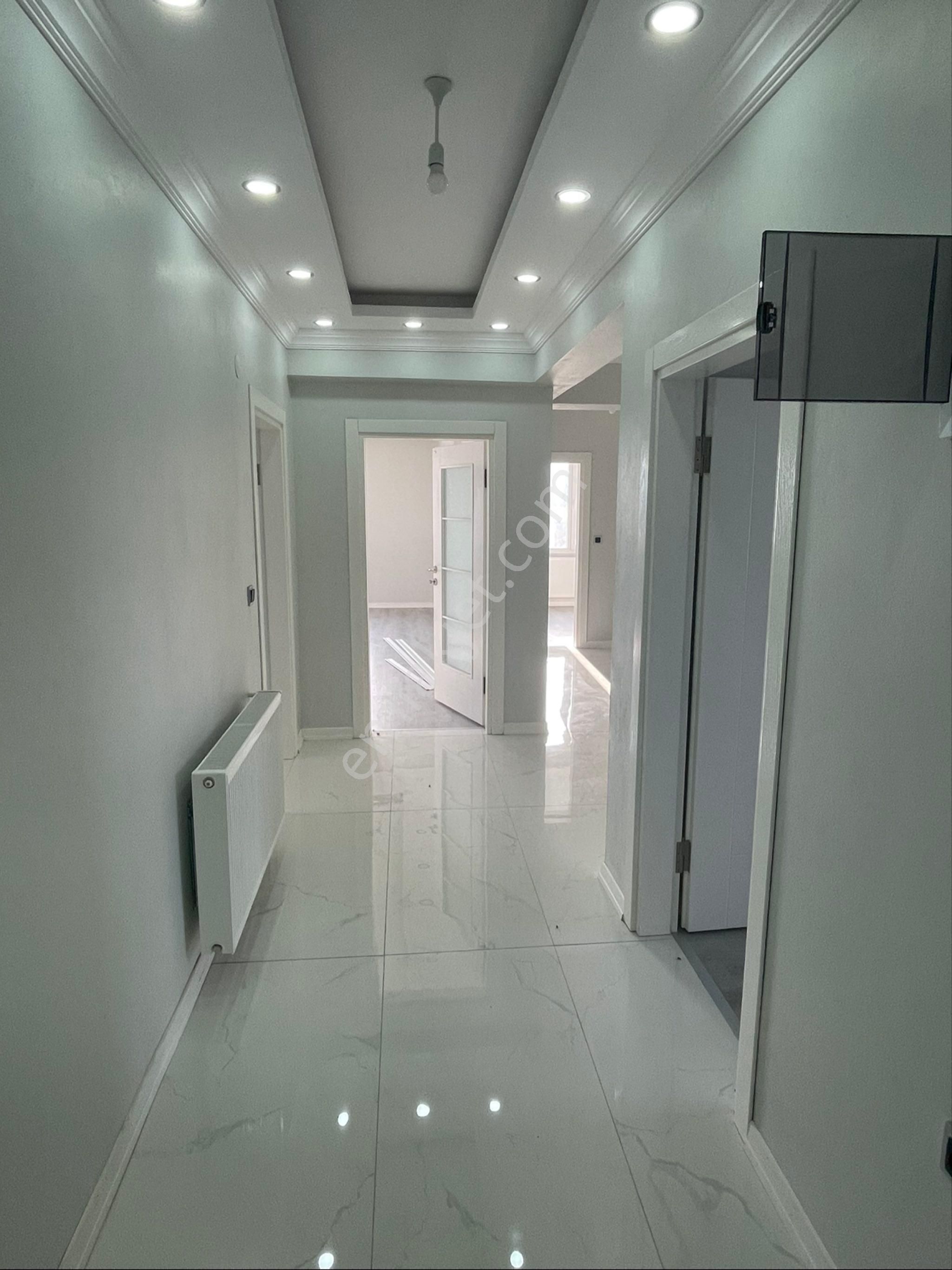Sürmene Çarşı Mahallesi Seymenlide Manzaraya Hakim 3+1 150 M2 Sıfır Yapılı Daire - Görsel 14