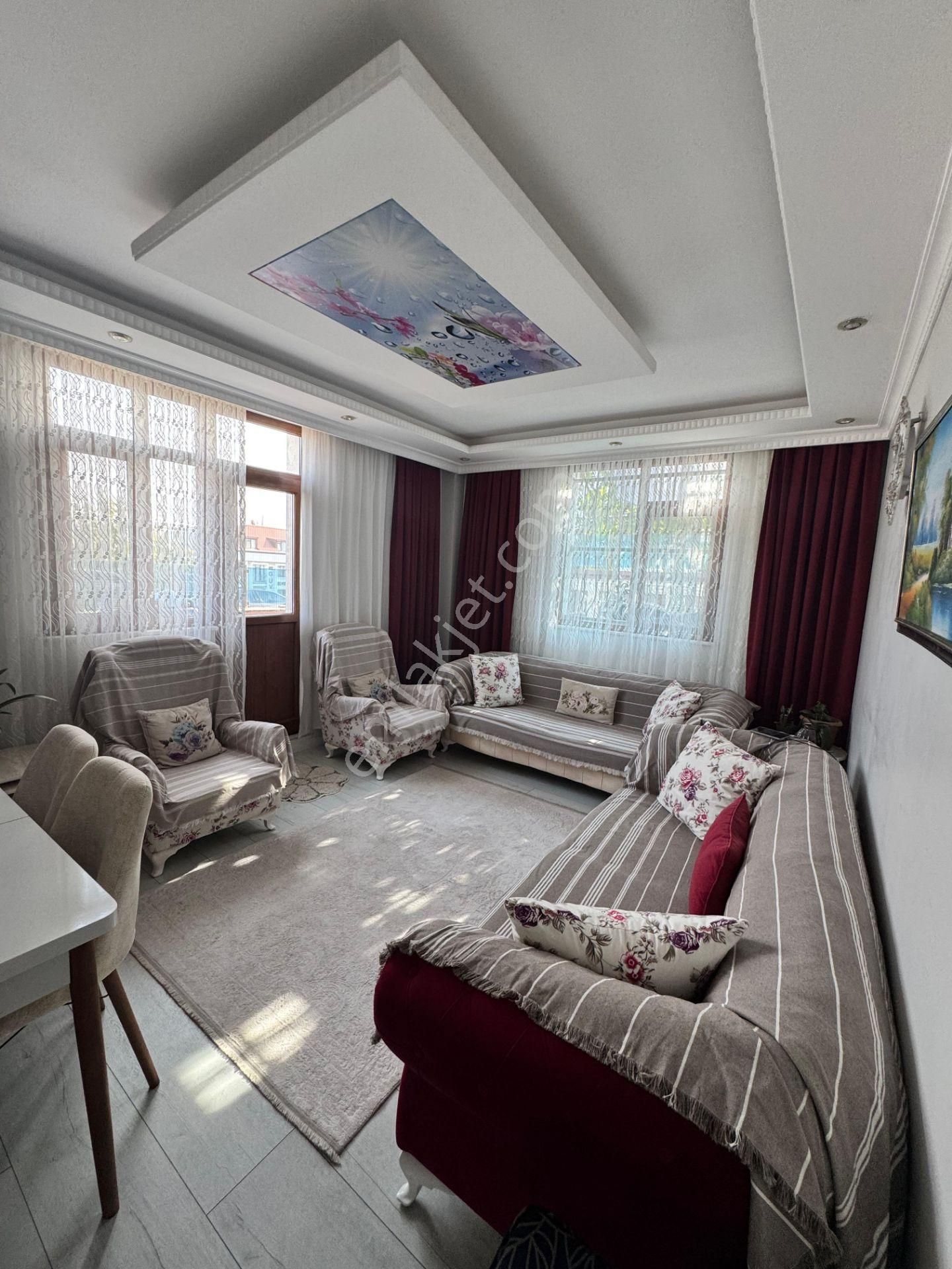 Arnavutköy'de Ferah 2+1 Satılık Daire