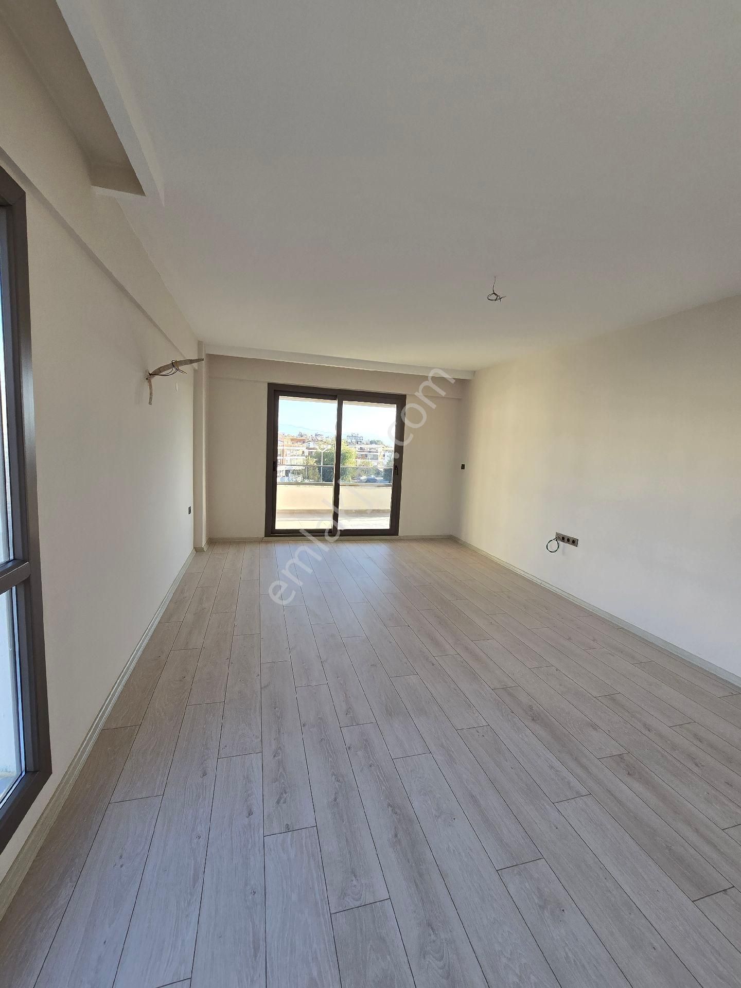 Nazilli Devlet Hastanesine Çok Yakın, Yüzme Havuzlu, Tenis Kortlu, Site İçinde. - Görsel 13