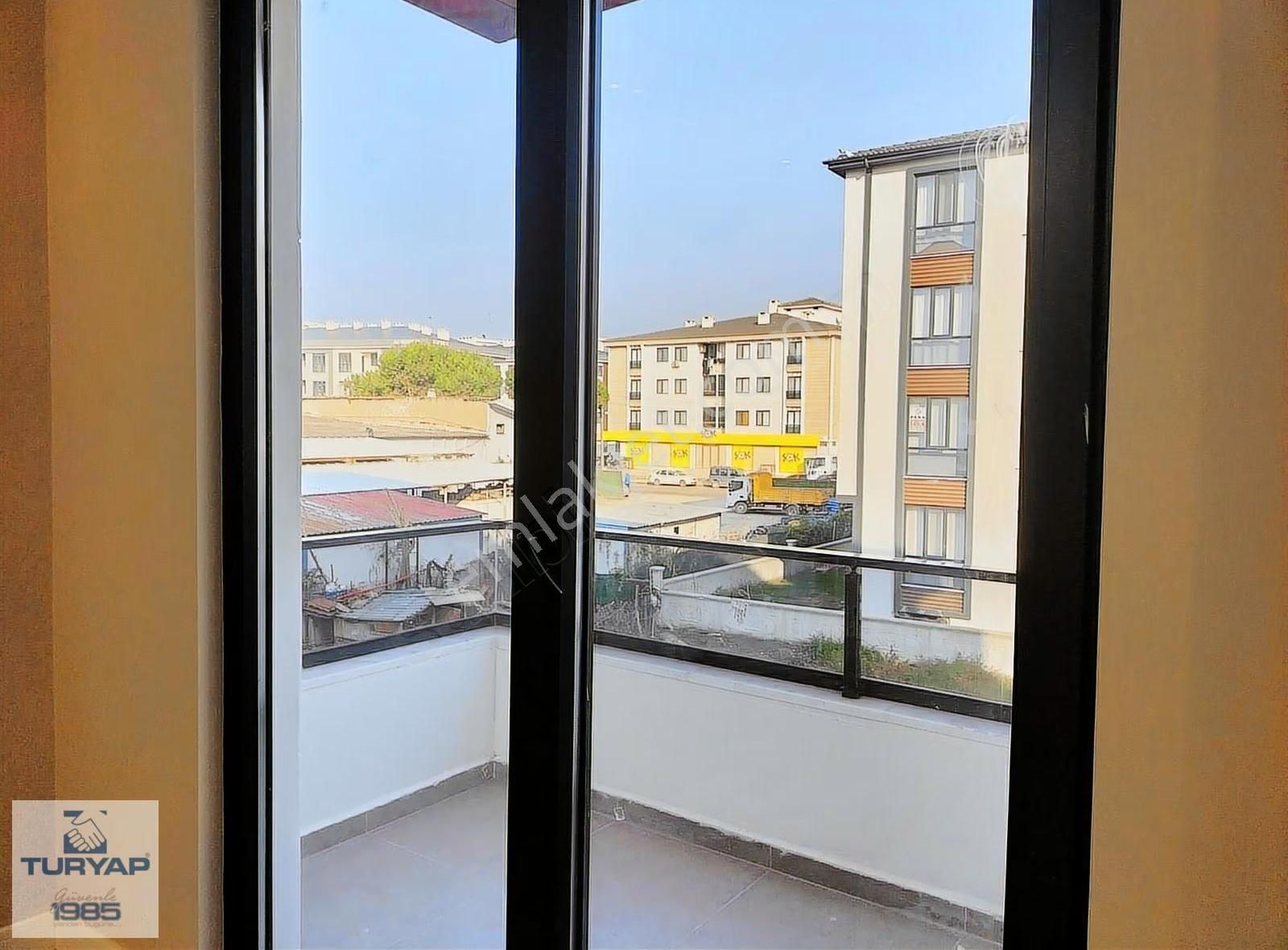Yalova Çiftlikköy'de Merkezi Konumda Satılık Lüks 3+1 Daire - Görsel 24
