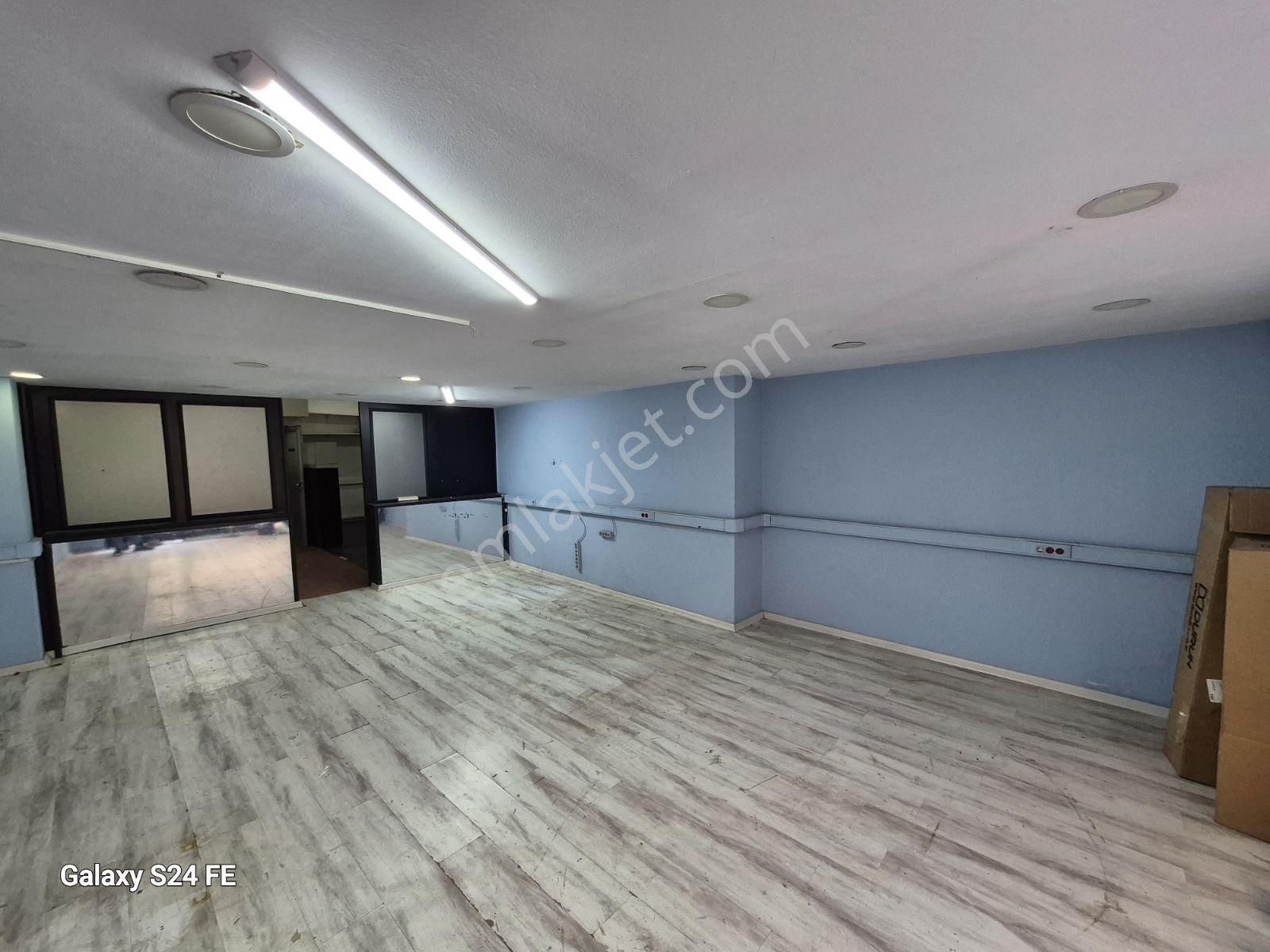 Alsancak Merkezde Bahçeli Ön Kullanımlı Satılık Büyük Dükkan - Görsel 6