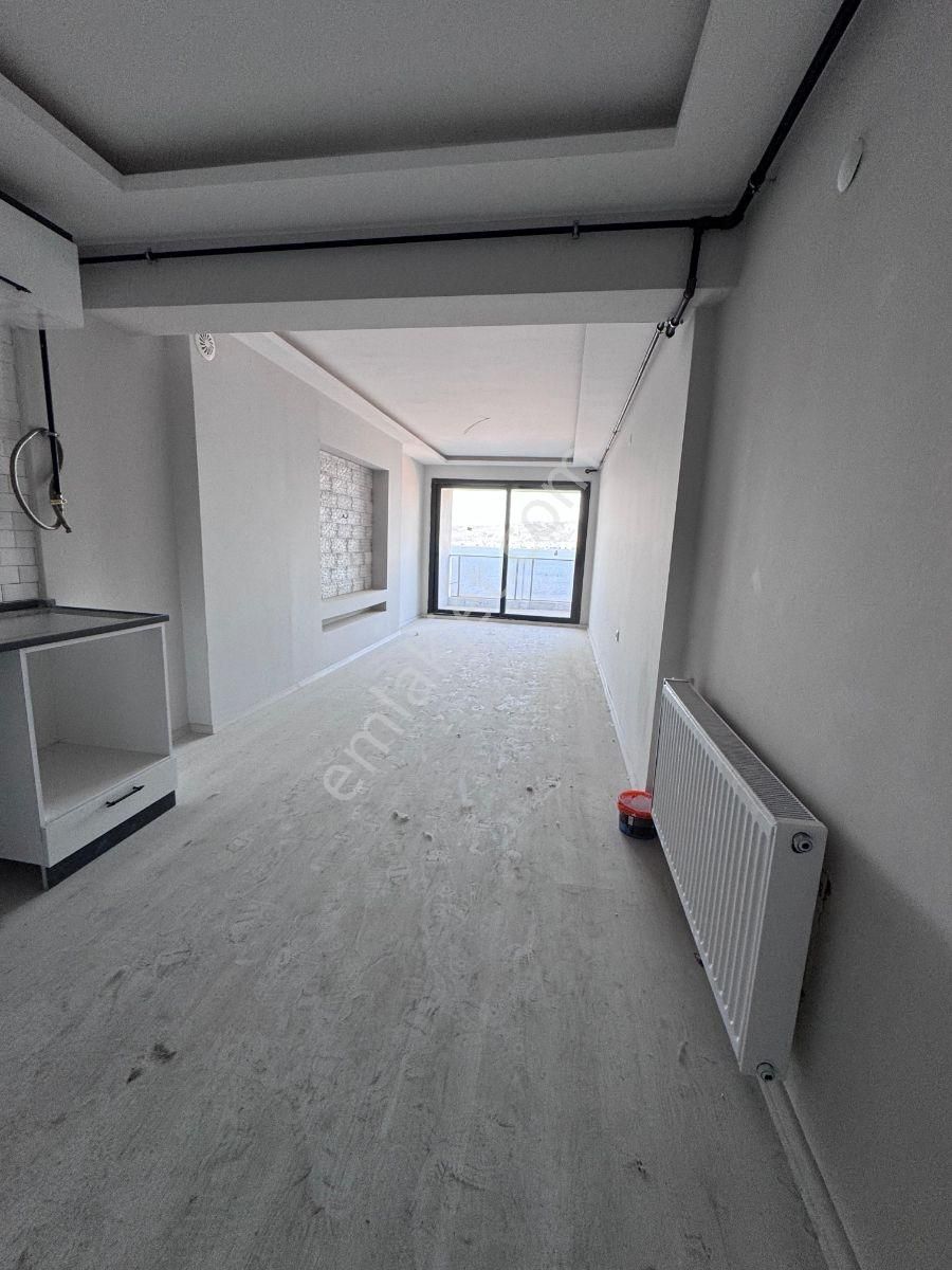 Asansör Bölgesinde Yeni Binada Deniz Manzaralı Satılık 2+1 Daire - Görsel 2