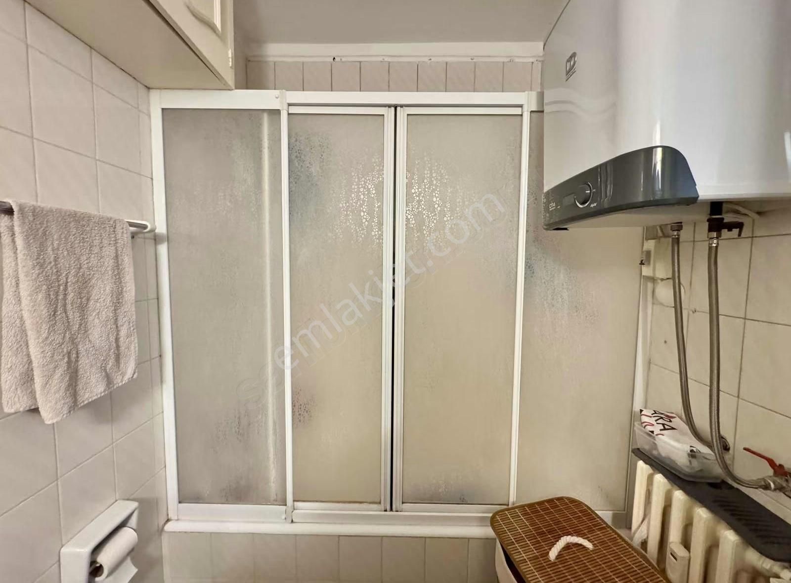 Alsancak Talatpaşa Caddesin'de 4+1 Satılık Çift Cephe Daire - Görsel 22