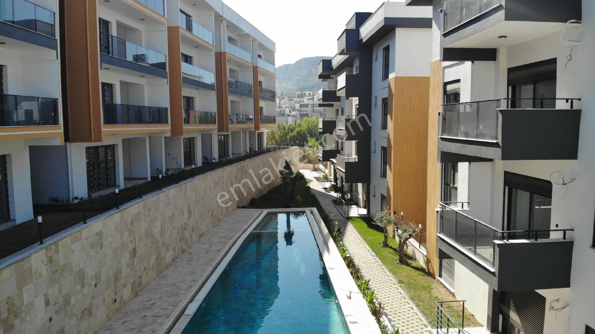 Değirmendere Mevkiinde Doğalgazlı Asansörlü Otoparklı Yüzme Havuzlu Sitede 1+1 60m2 Daireler - Görsel 33