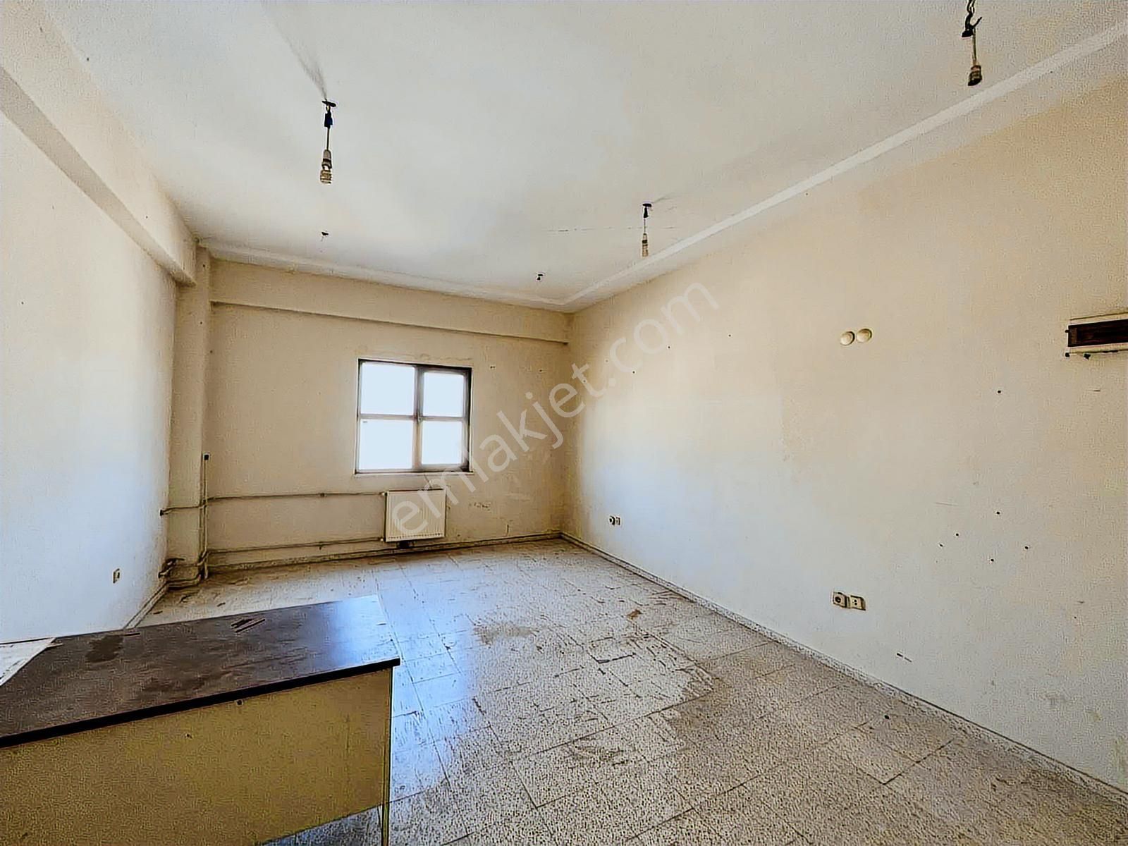 Başiskele Yeniköy'de İşmerkezinde 2. Kat Satılık Ofis/işyeri - Görsel 12